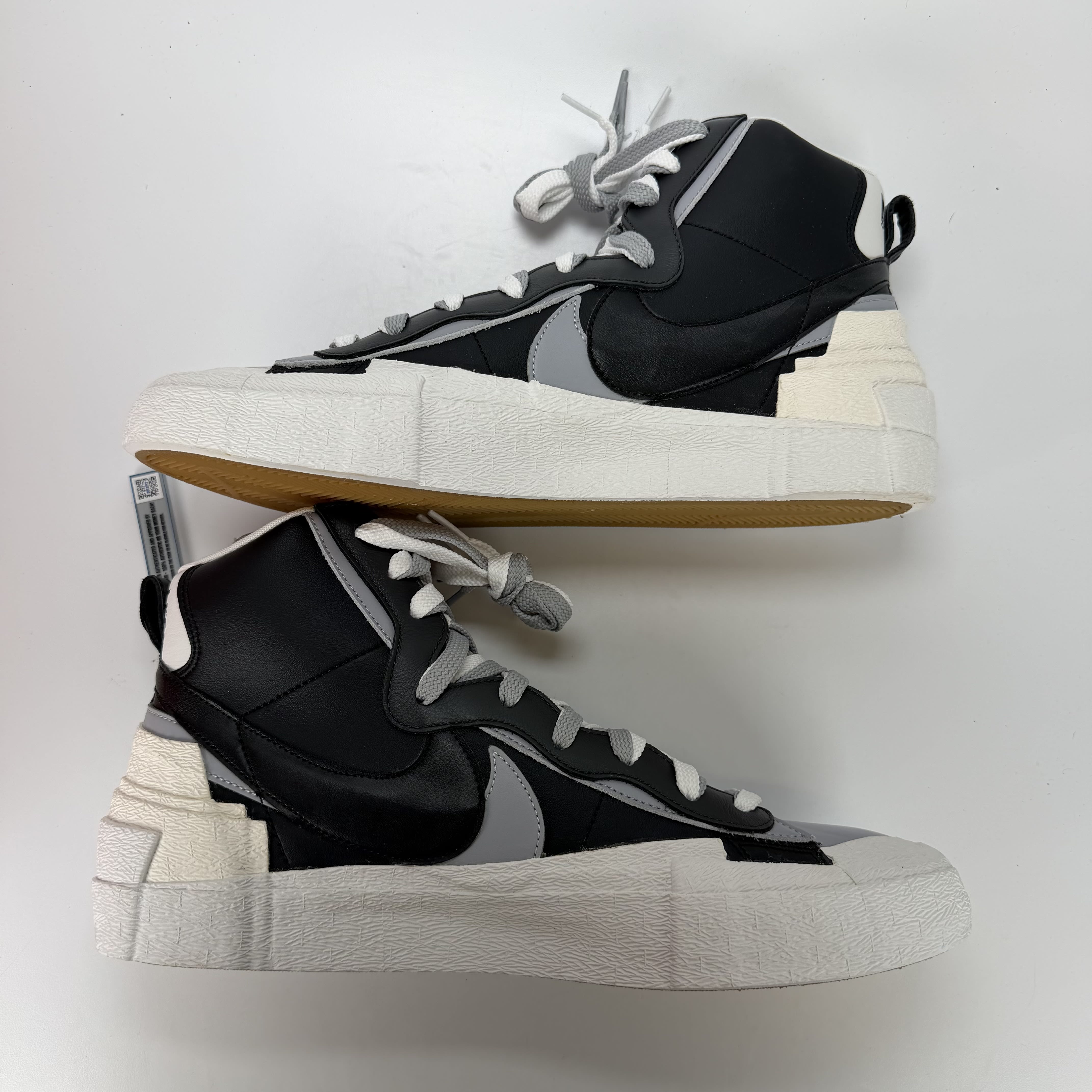 SP5674 Nike Blazer Mid sacai Black Grey