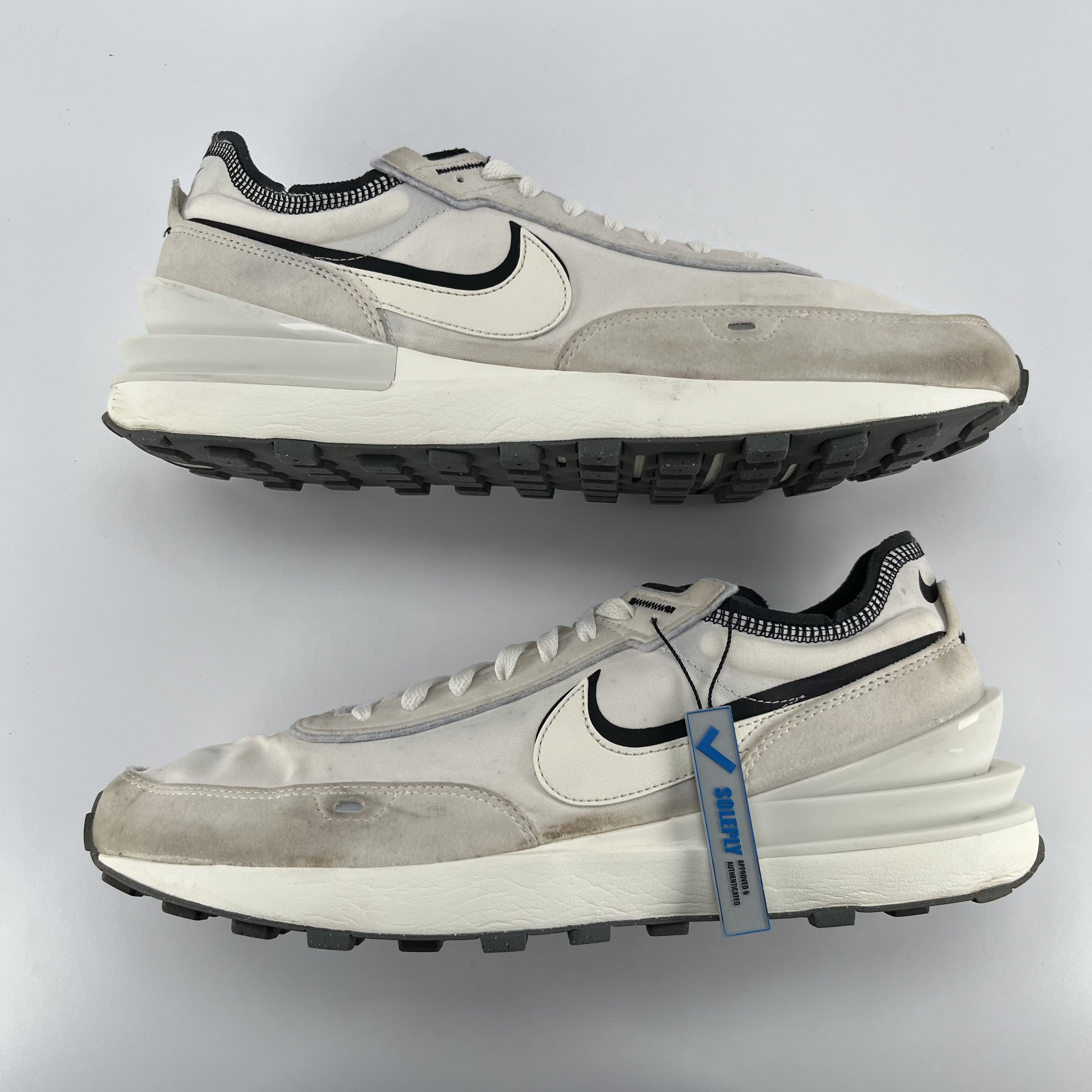 811598 Nike Waffle One Phantom Sail