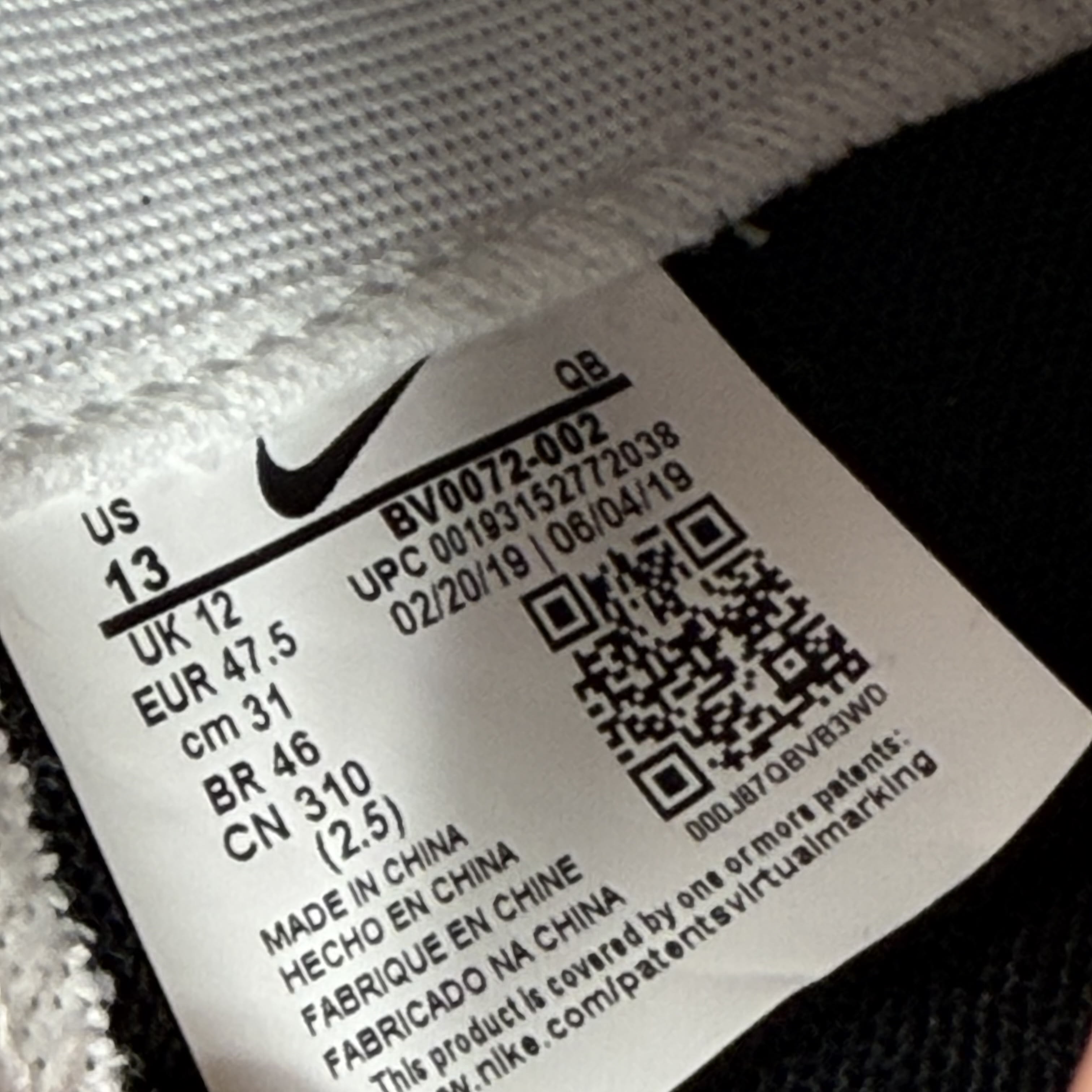 SP5674 Nike Blazer Mid sacai Black Grey