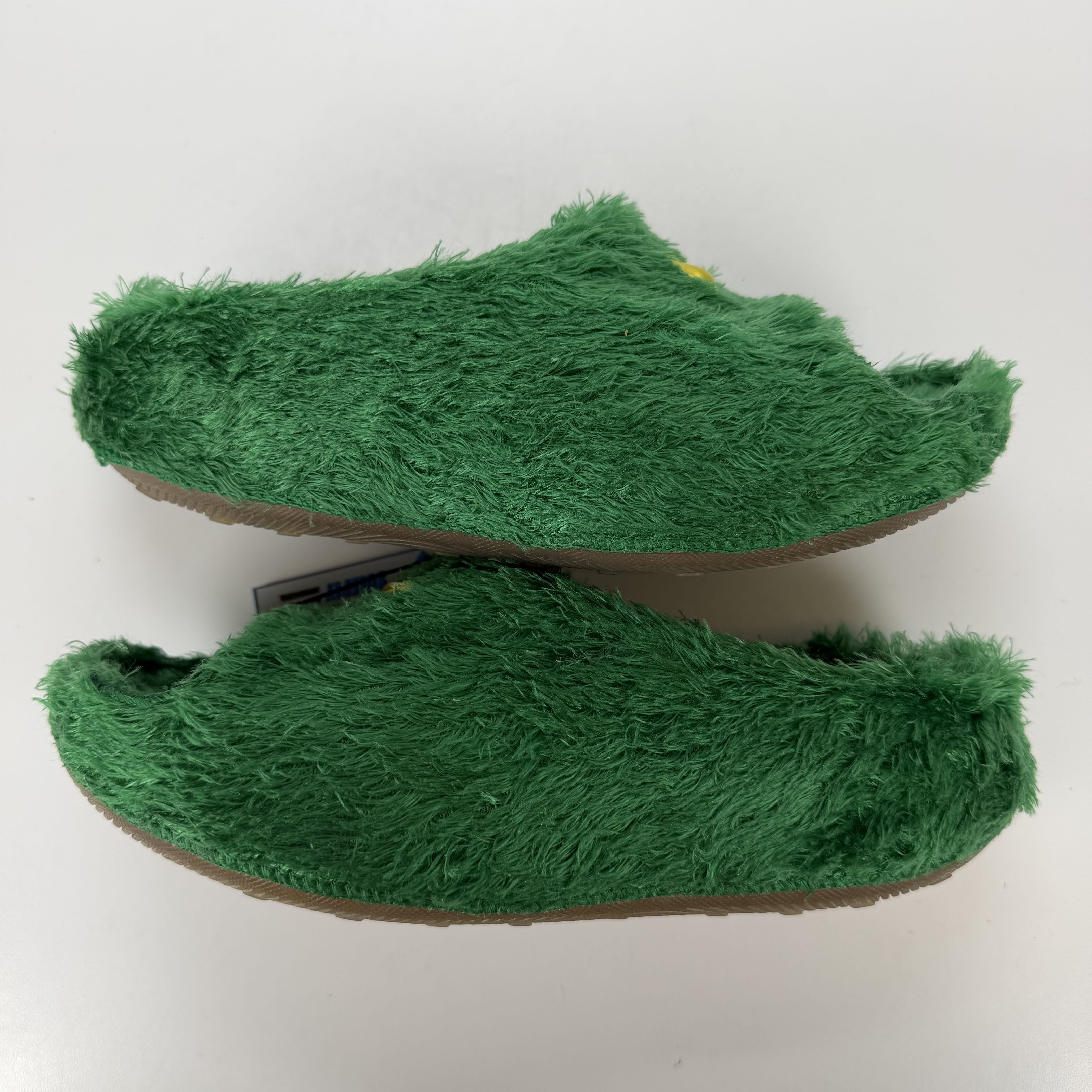 SP5330 Nike ReactX Rejuven8 Slide .SWOOSH Touch Grass Kelly Green
