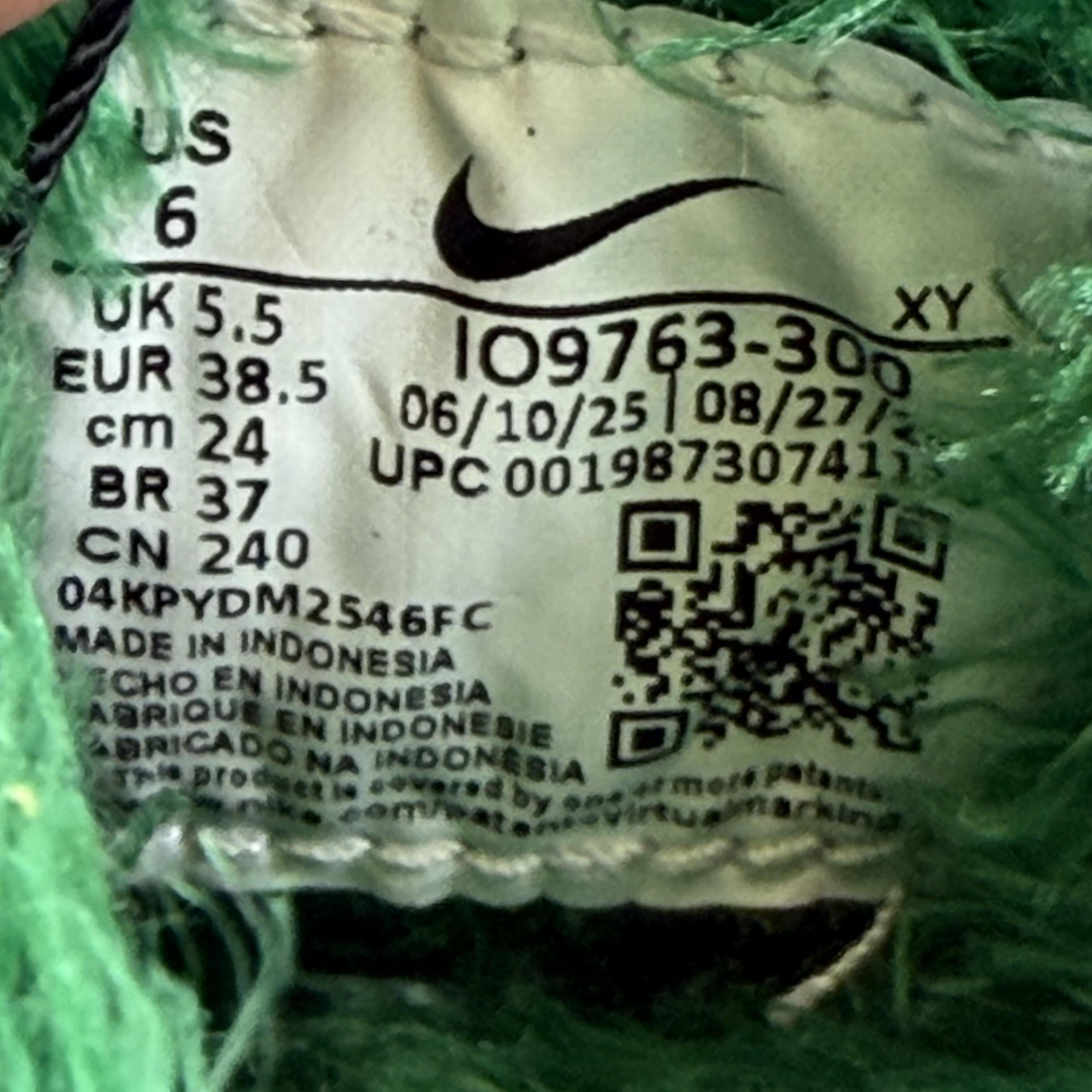SP5330 Nike ReactX Rejuven8 Slide .SWOOSH Touch Grass Kelly Green