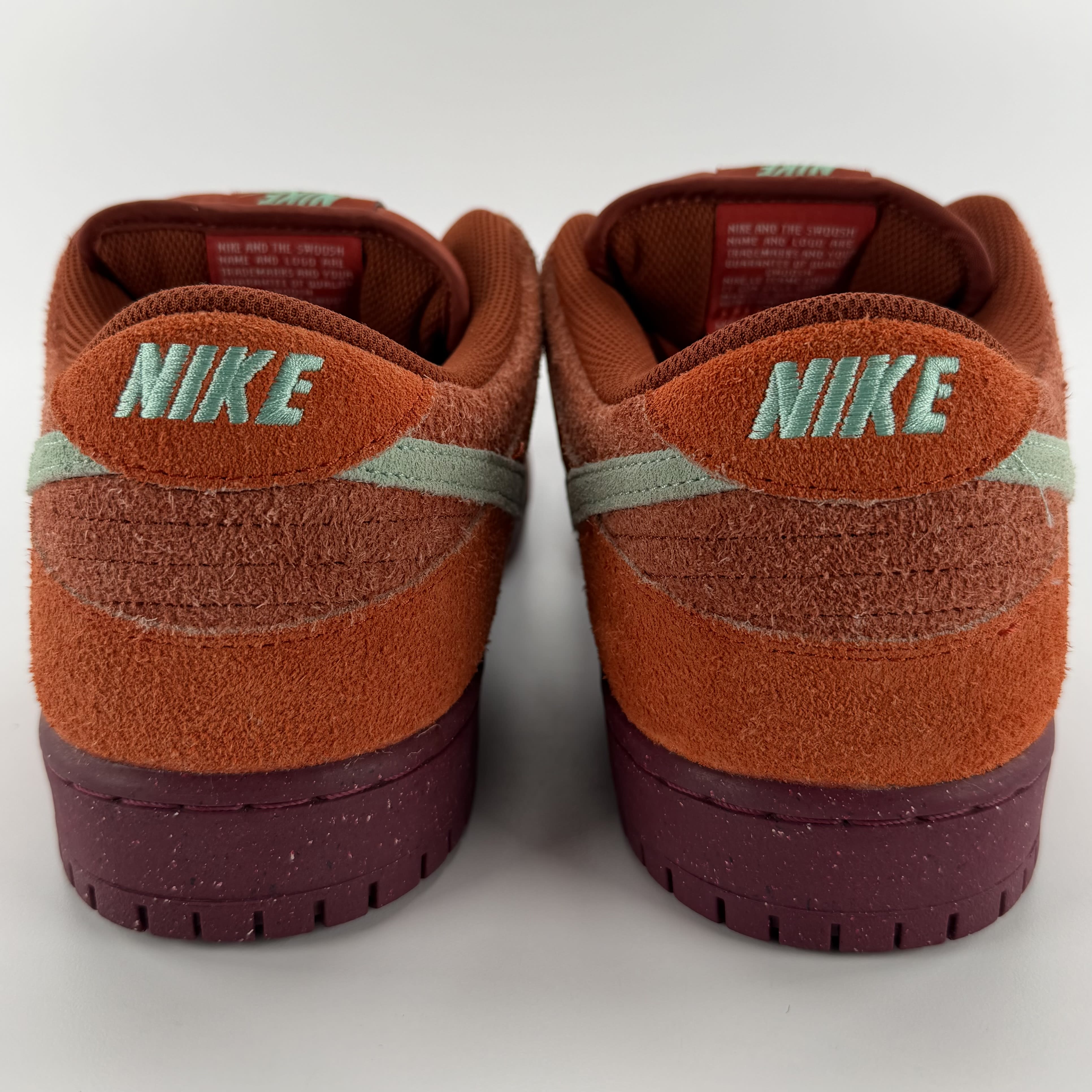 516352 Nike SB Dunk Low Mystic Red Rosewood
