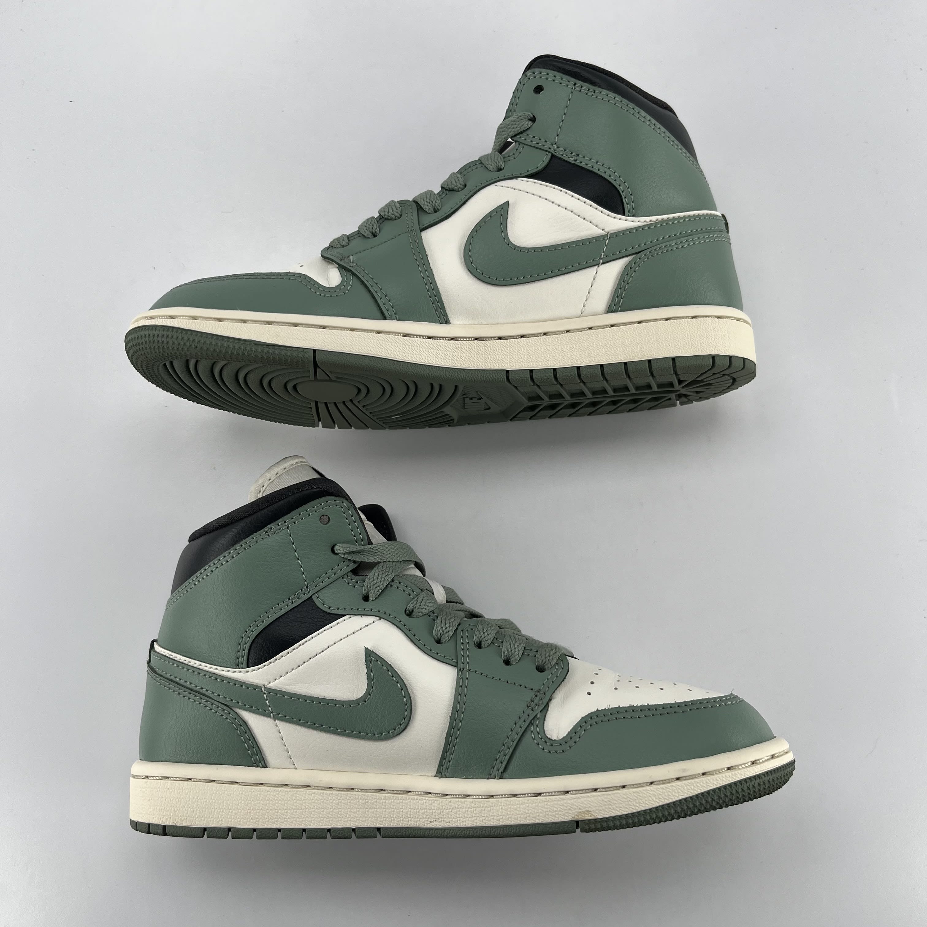 635928 Jordan 1 Mid Jade Smoke (Women's)