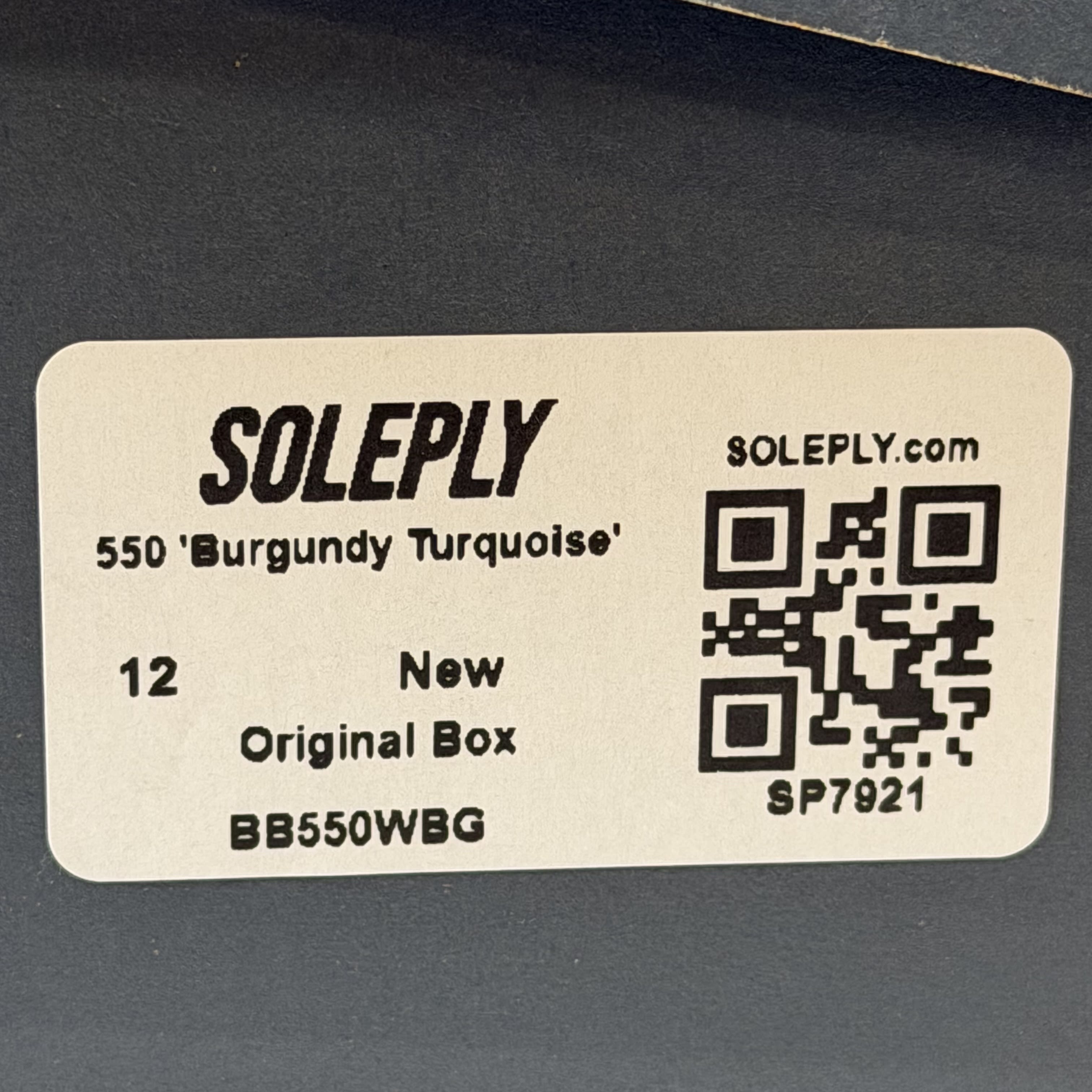 SP7921 550 'Burgundy Turquoise'