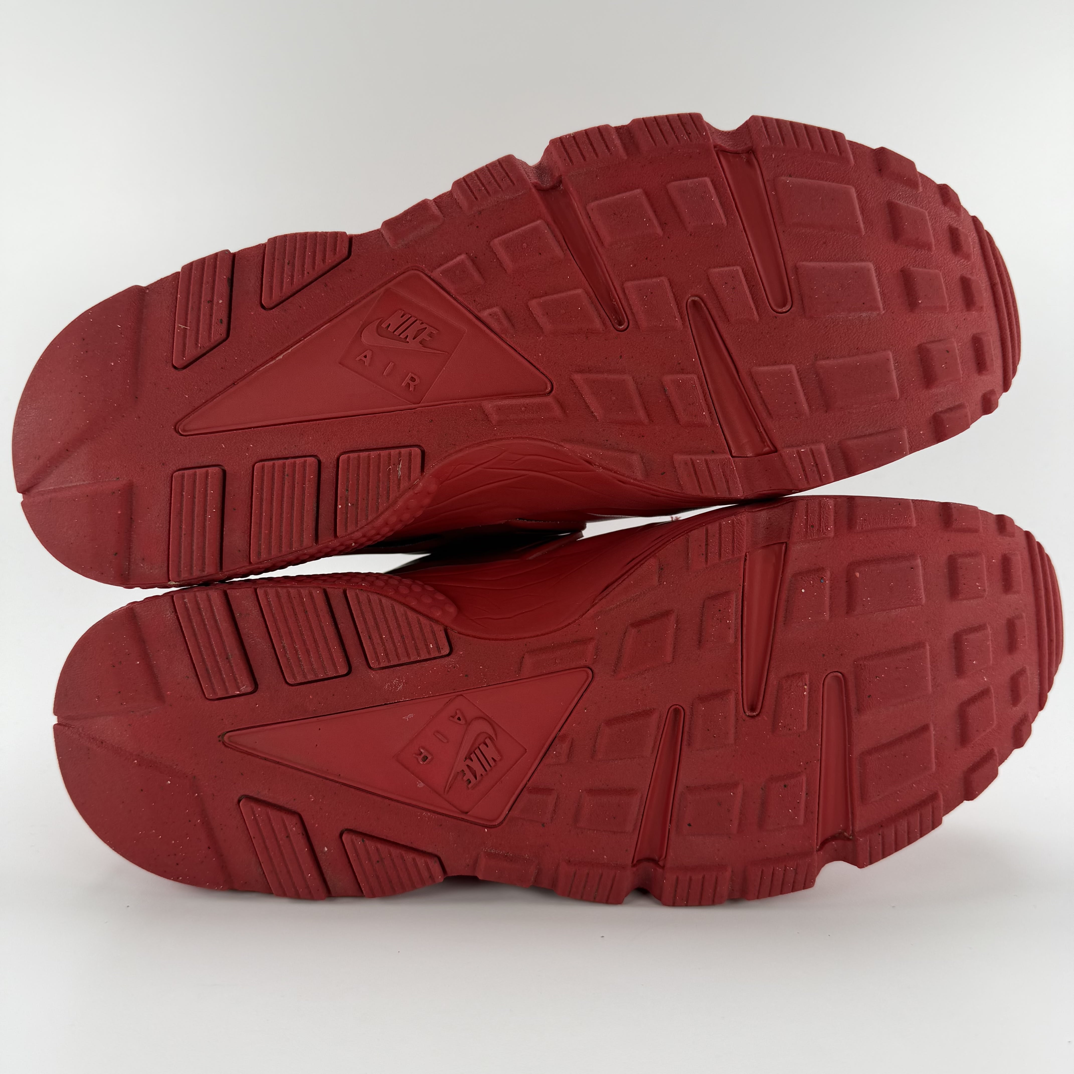 509630 Nike Air Huarache Triple Red
