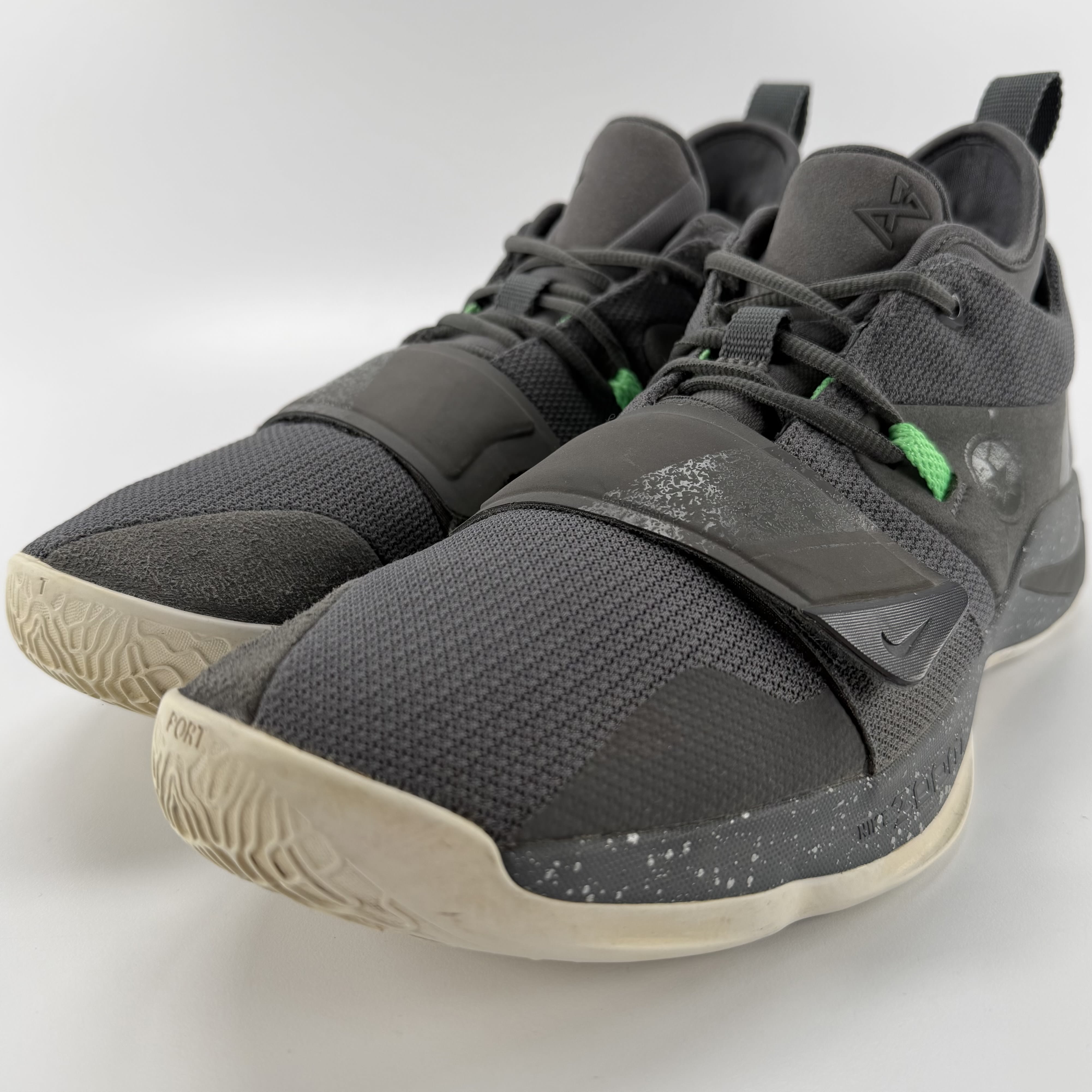 785458 Nike PG 2.5 Dark Grey