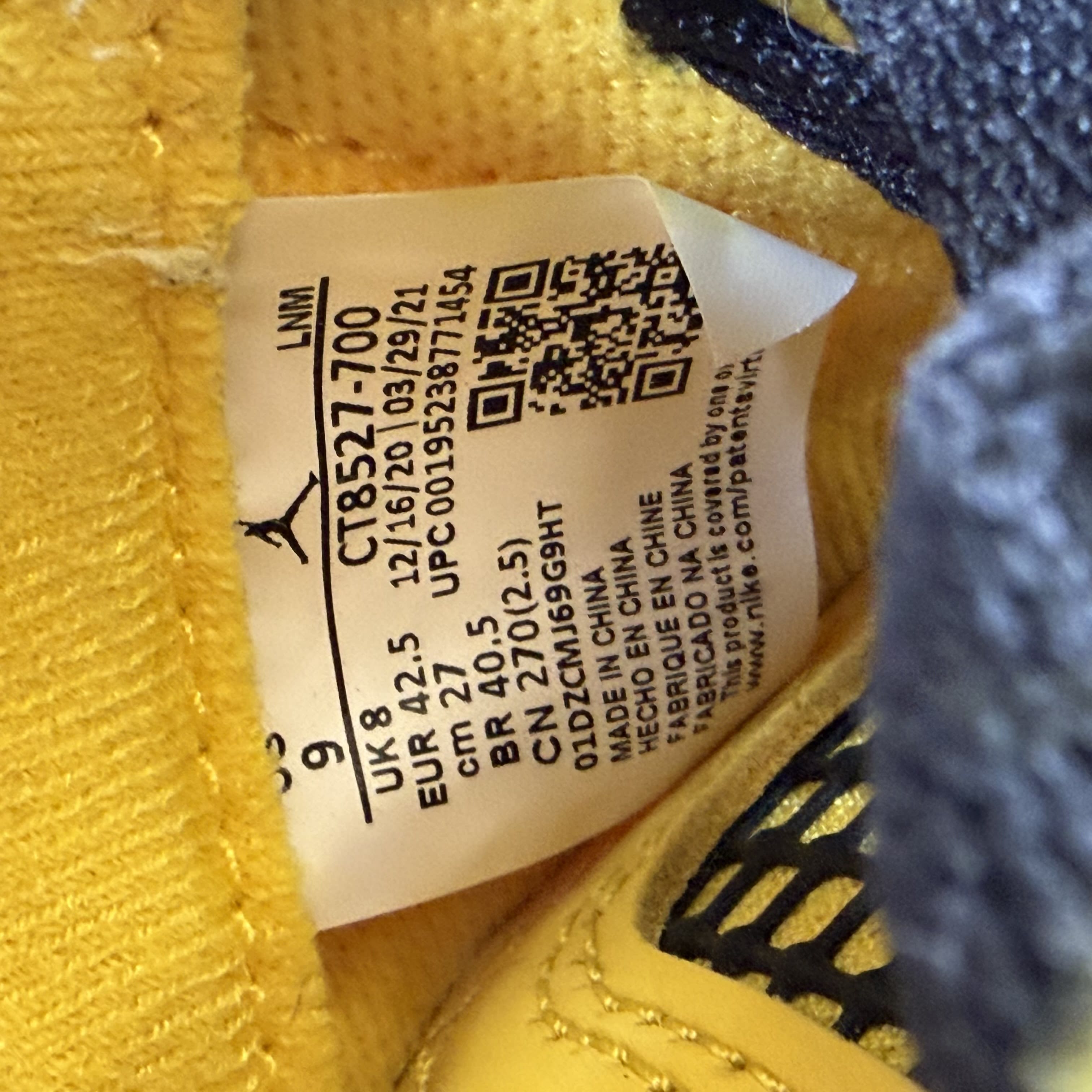 SP11447 Jordan 4 Retro Lightning (2021)