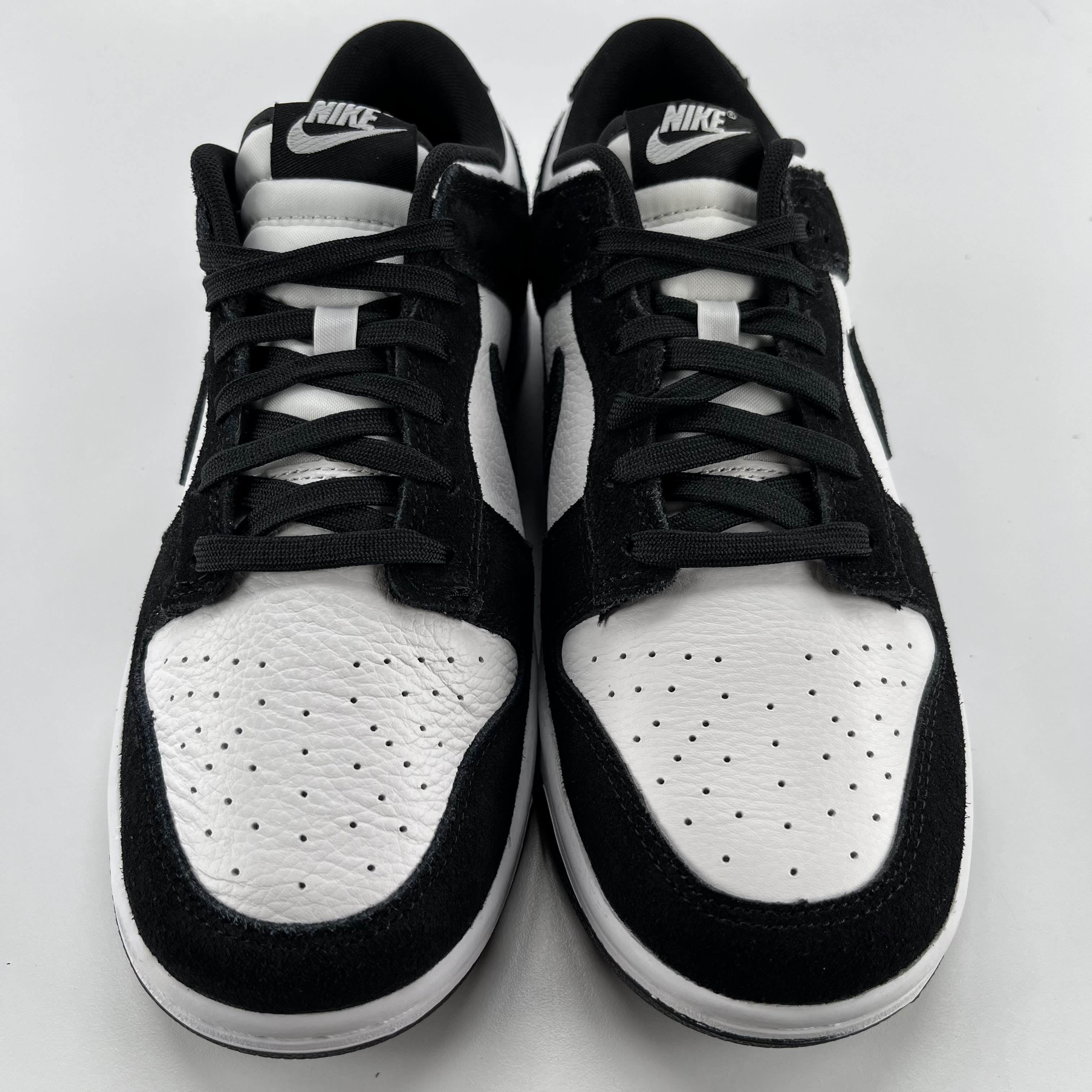262638 Nike Dunk Low Retro SE Suede Panda