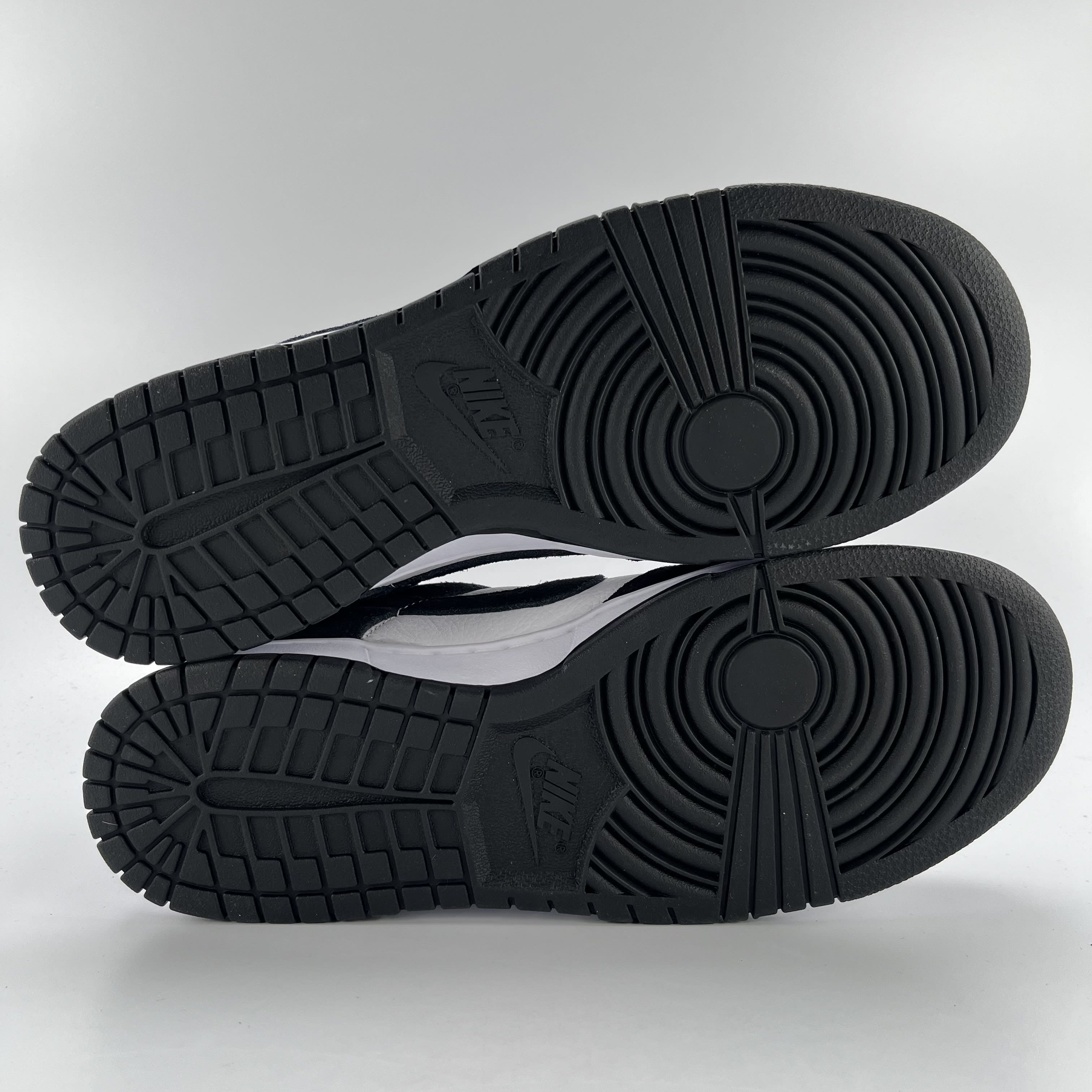 262638 Nike Dunk Low Retro SE Suede Panda