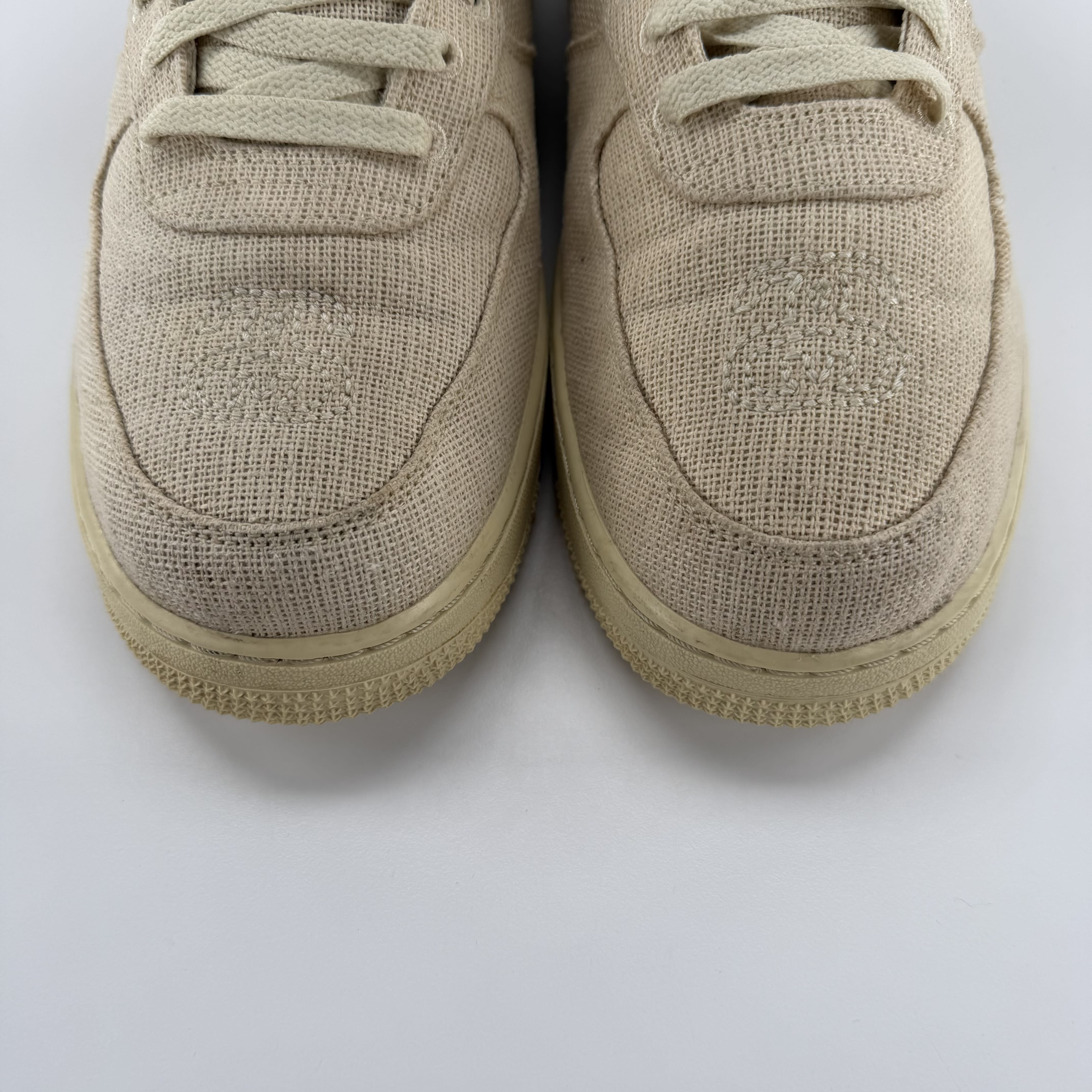 766852 Nike Air Force 1 Mid Stussy Fossil