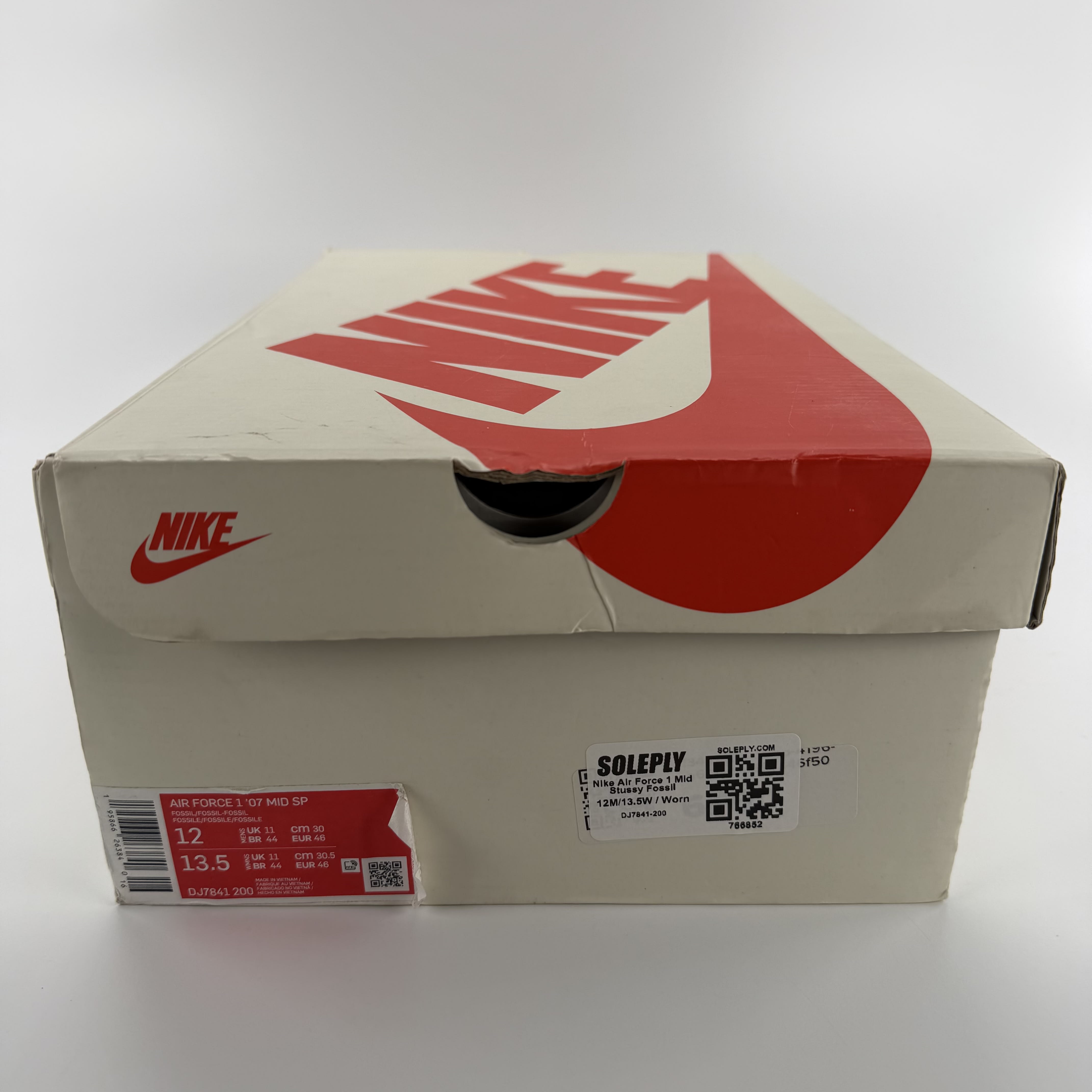 766852 Nike Air Force 1 Mid Stussy Fossil