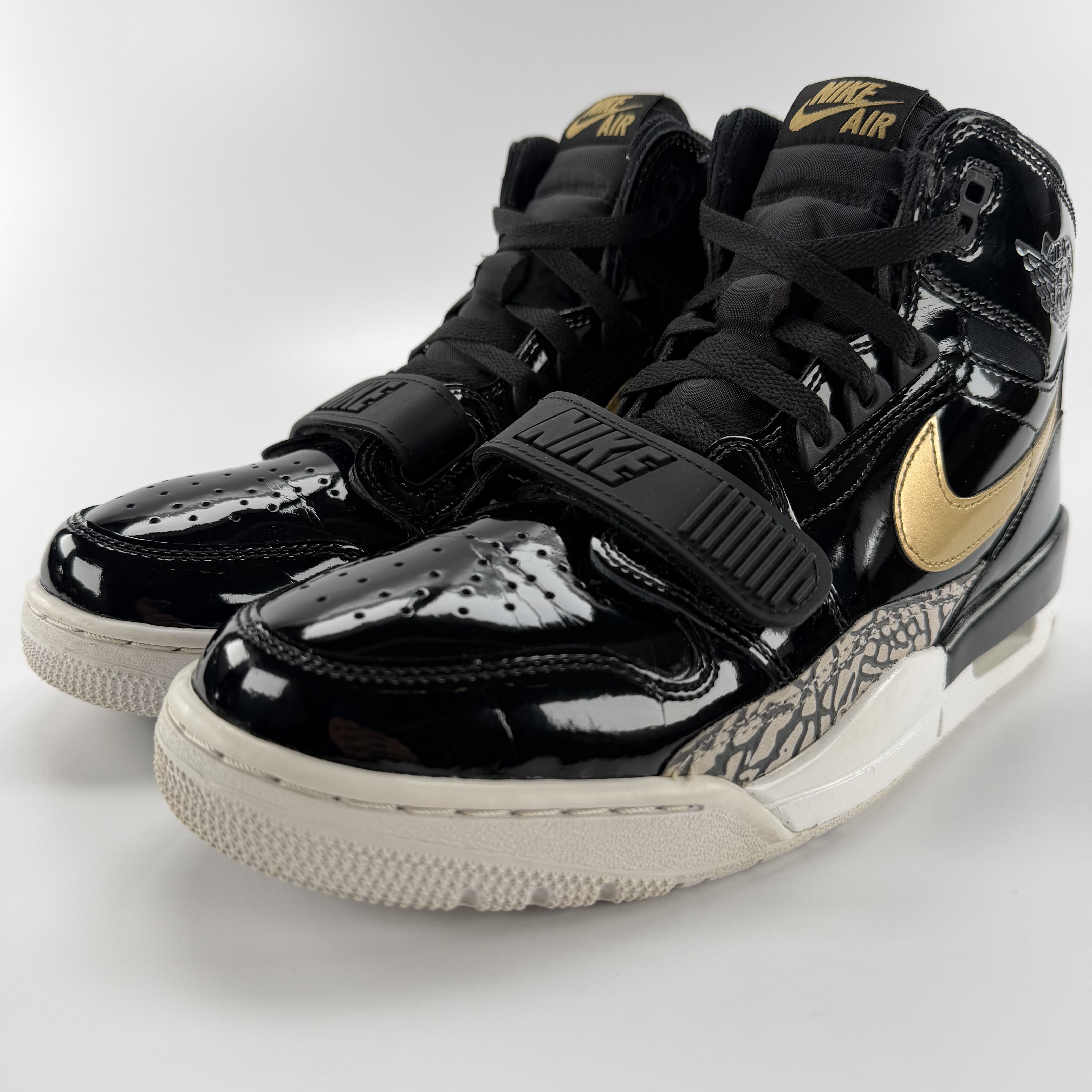 519148 Jordan Legacy 312 Black Gold Patent