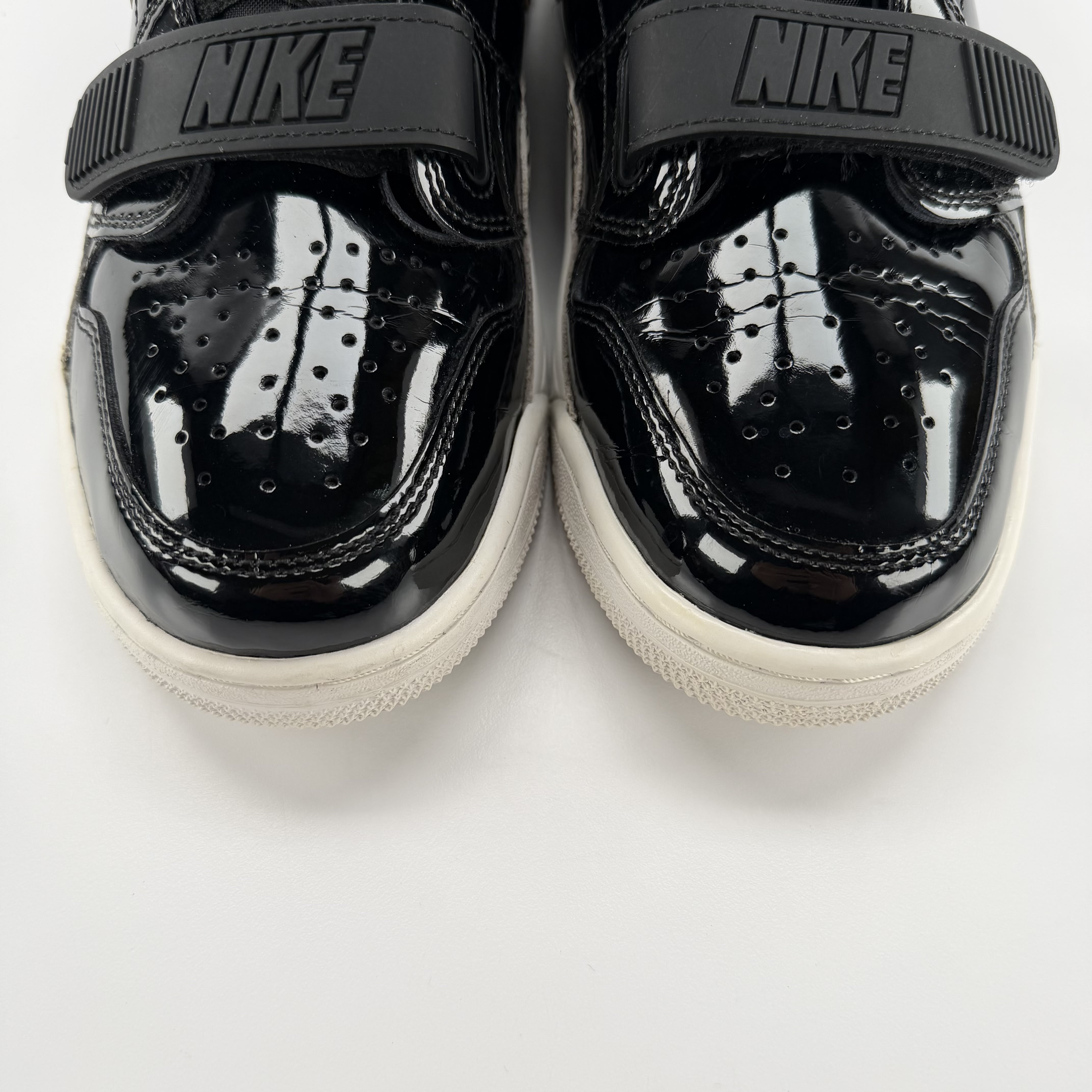 519148 Jordan Legacy 312 Black Gold Patent