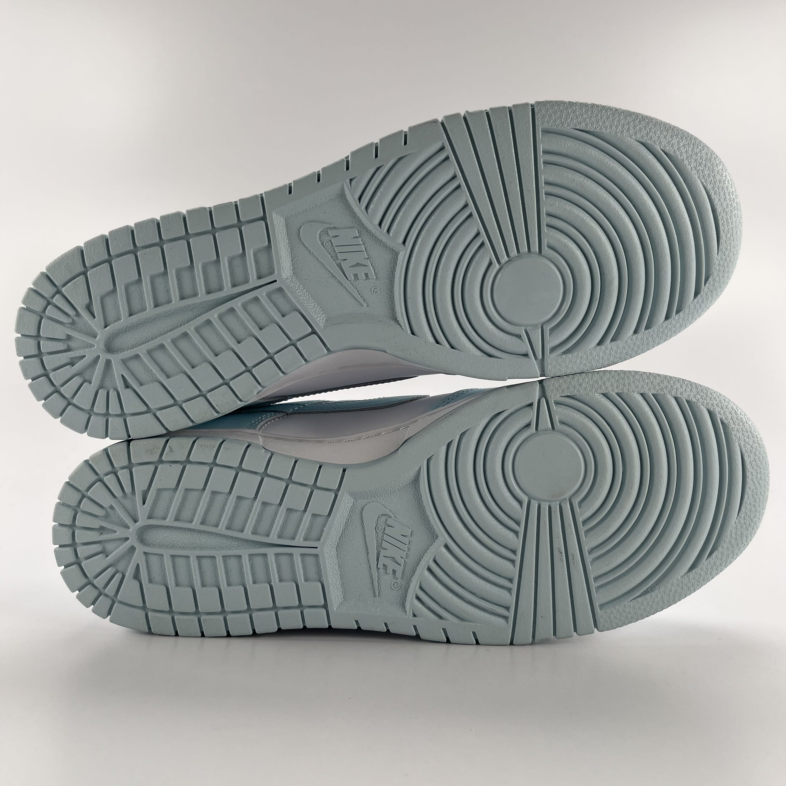 340338 Nike Dunk Low Glacier Blue