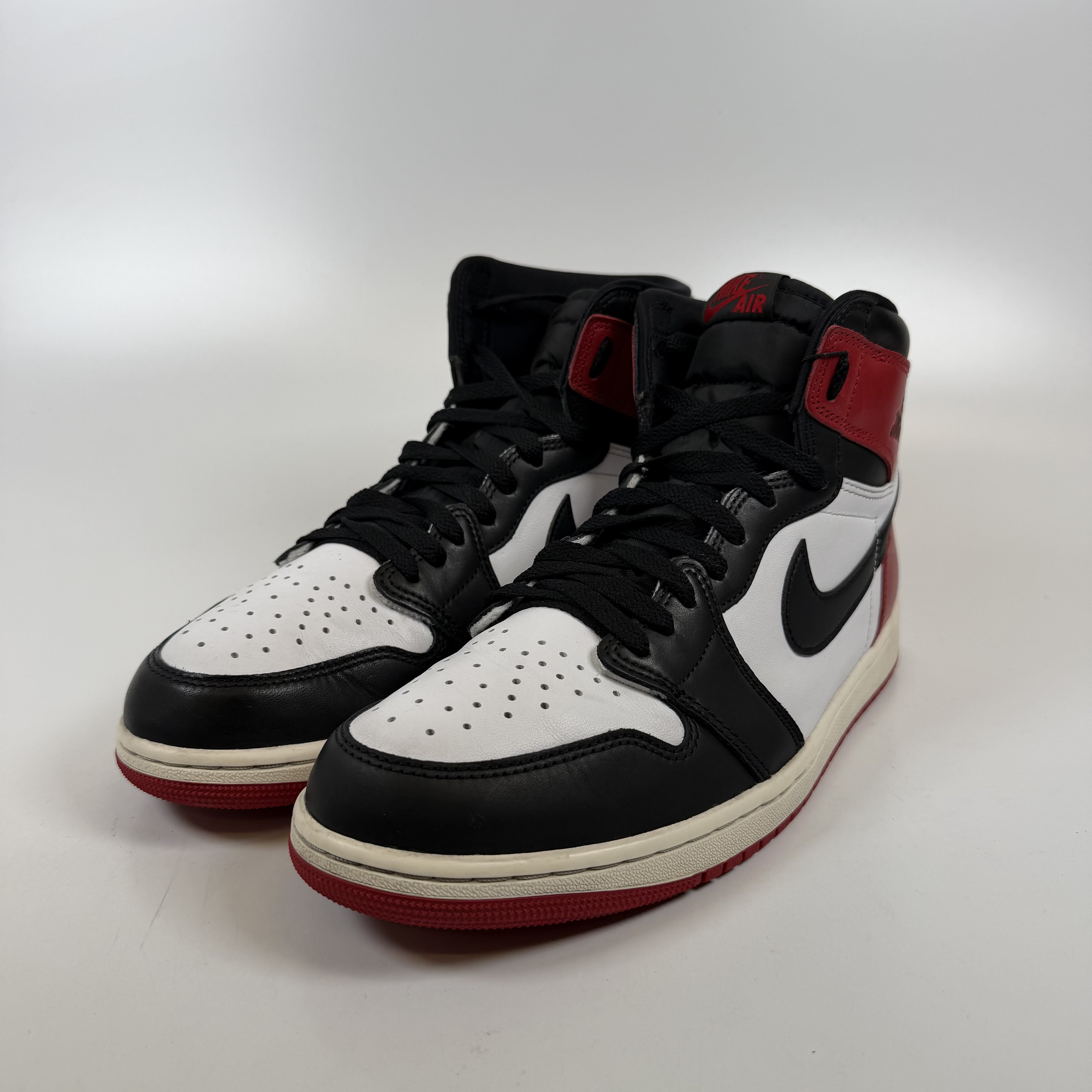 SP7384 Jordan 1 Retro High OG Black Toe Reimagined