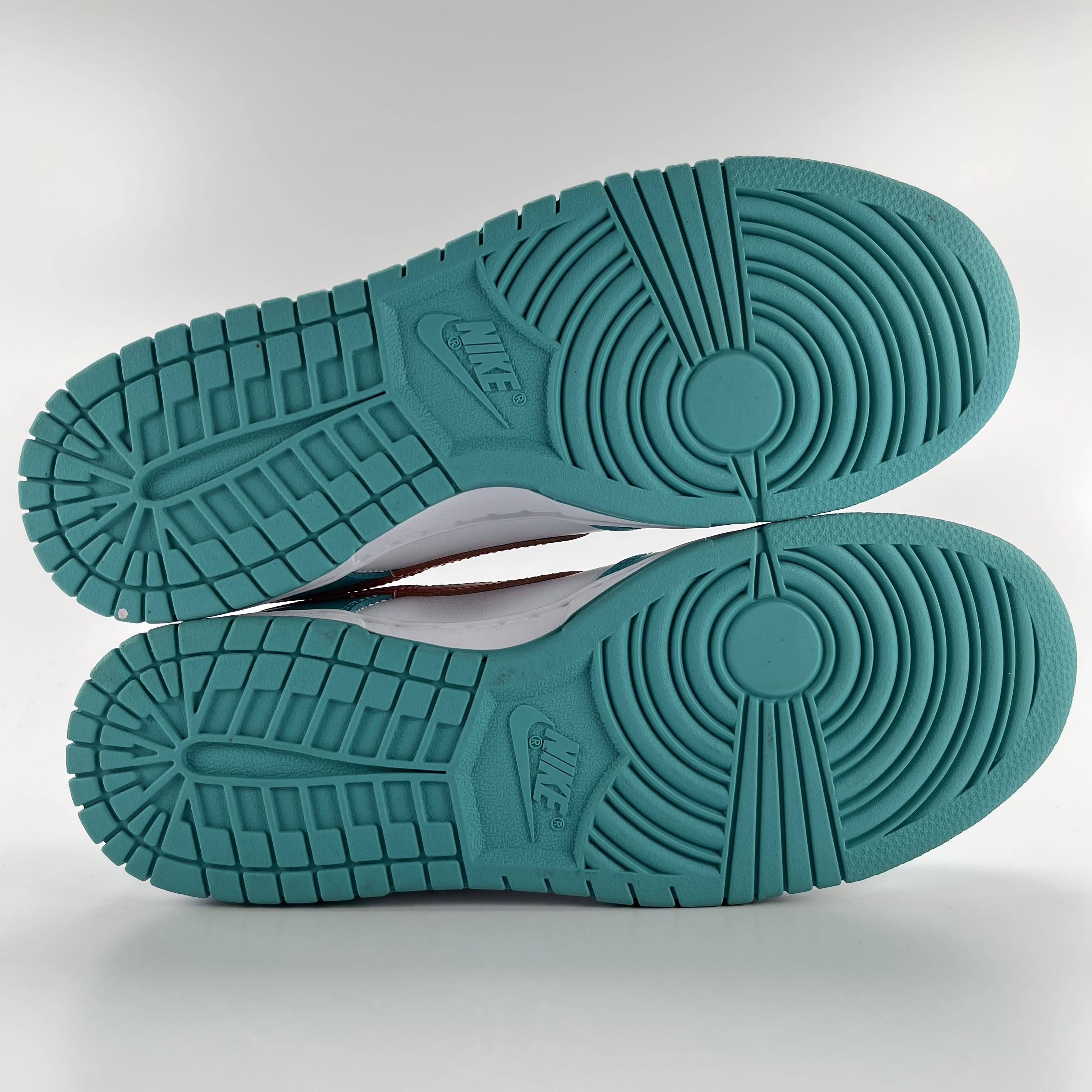 340349 Nike Dunk Low Miami Dolphins