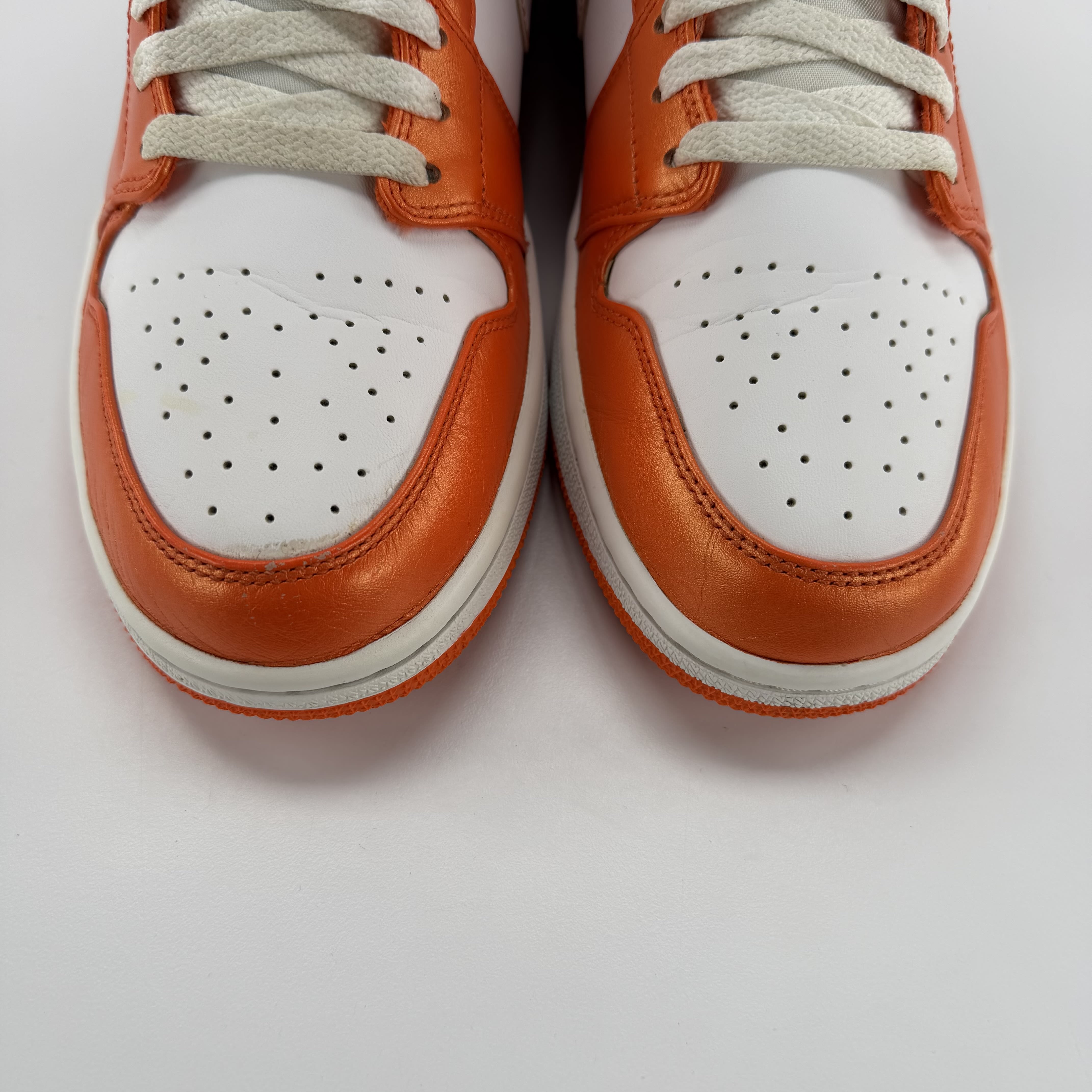 462499 Jordan 1 Mid Metallic Orange