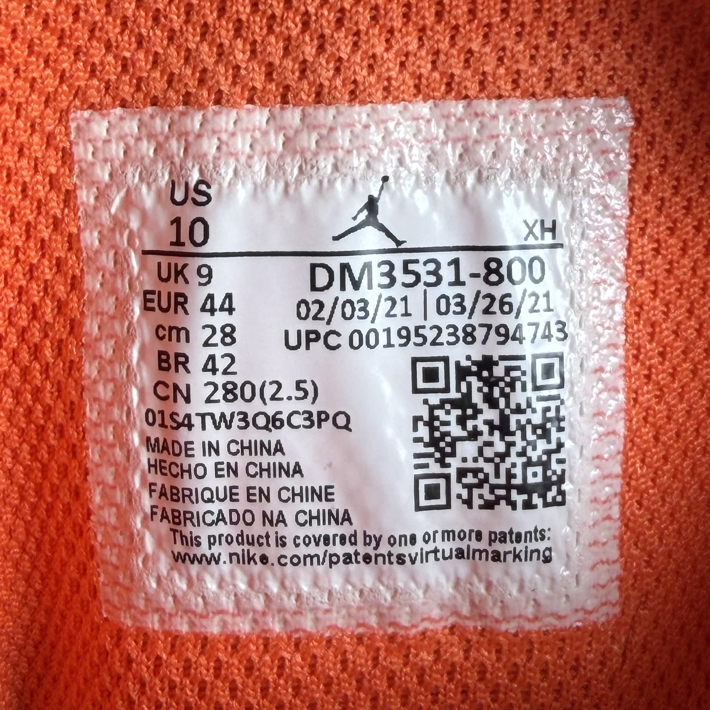 462499 Jordan 1 Mid Metallic Orange