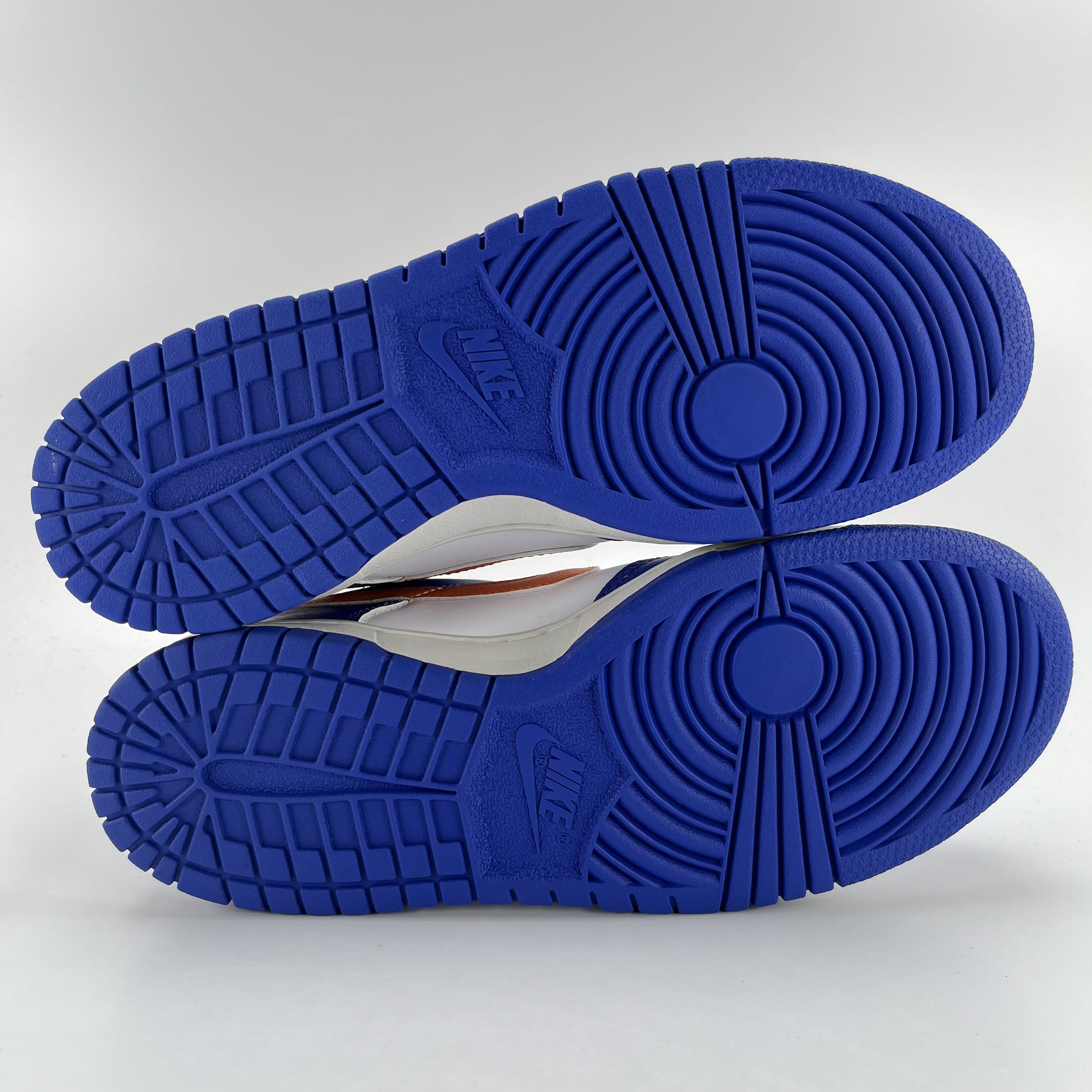 275737 Nike Dunk Low Knicks (GS)