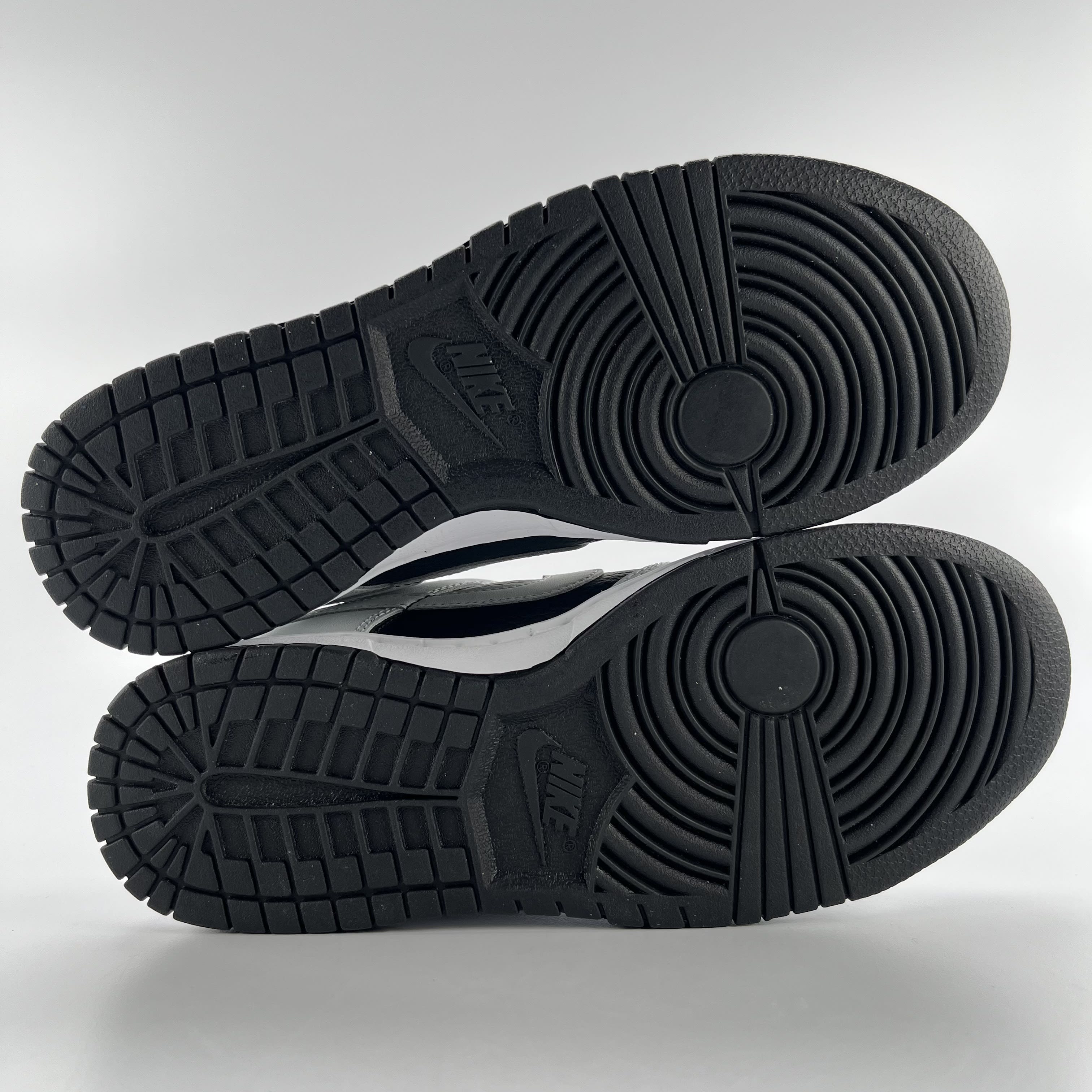 274485 Nike Dunk Low Grey Panda Volt