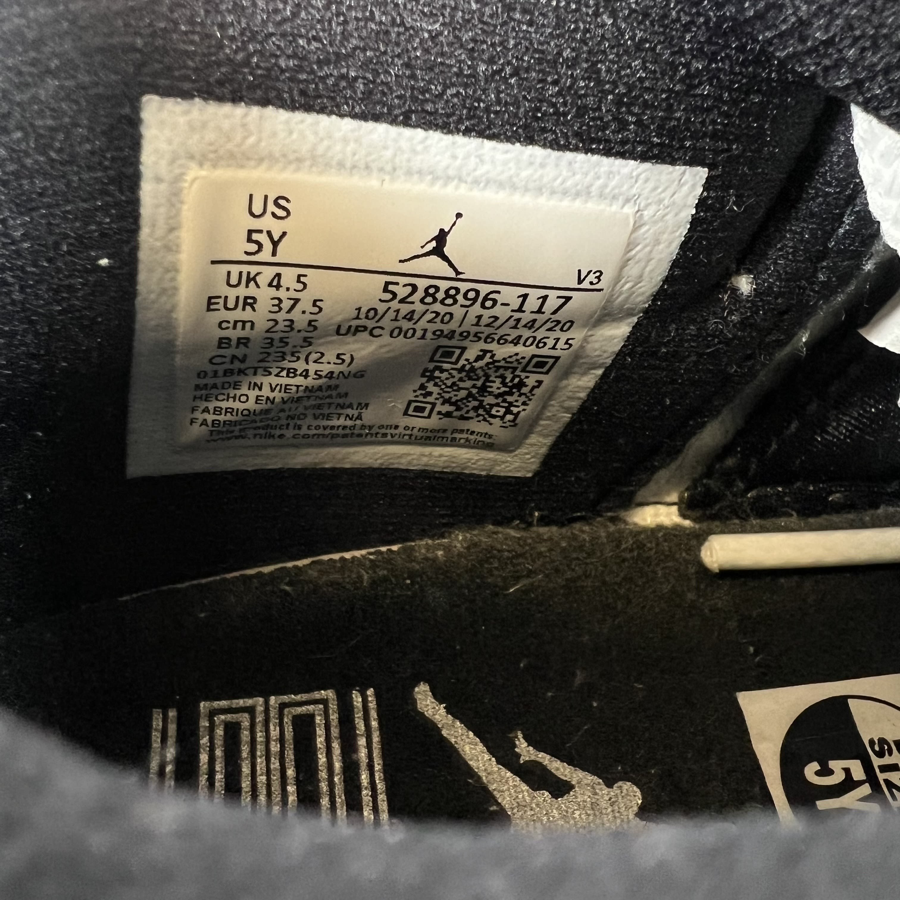 SP7421 Jordan 11 Retro Low Legend Blue (GS)