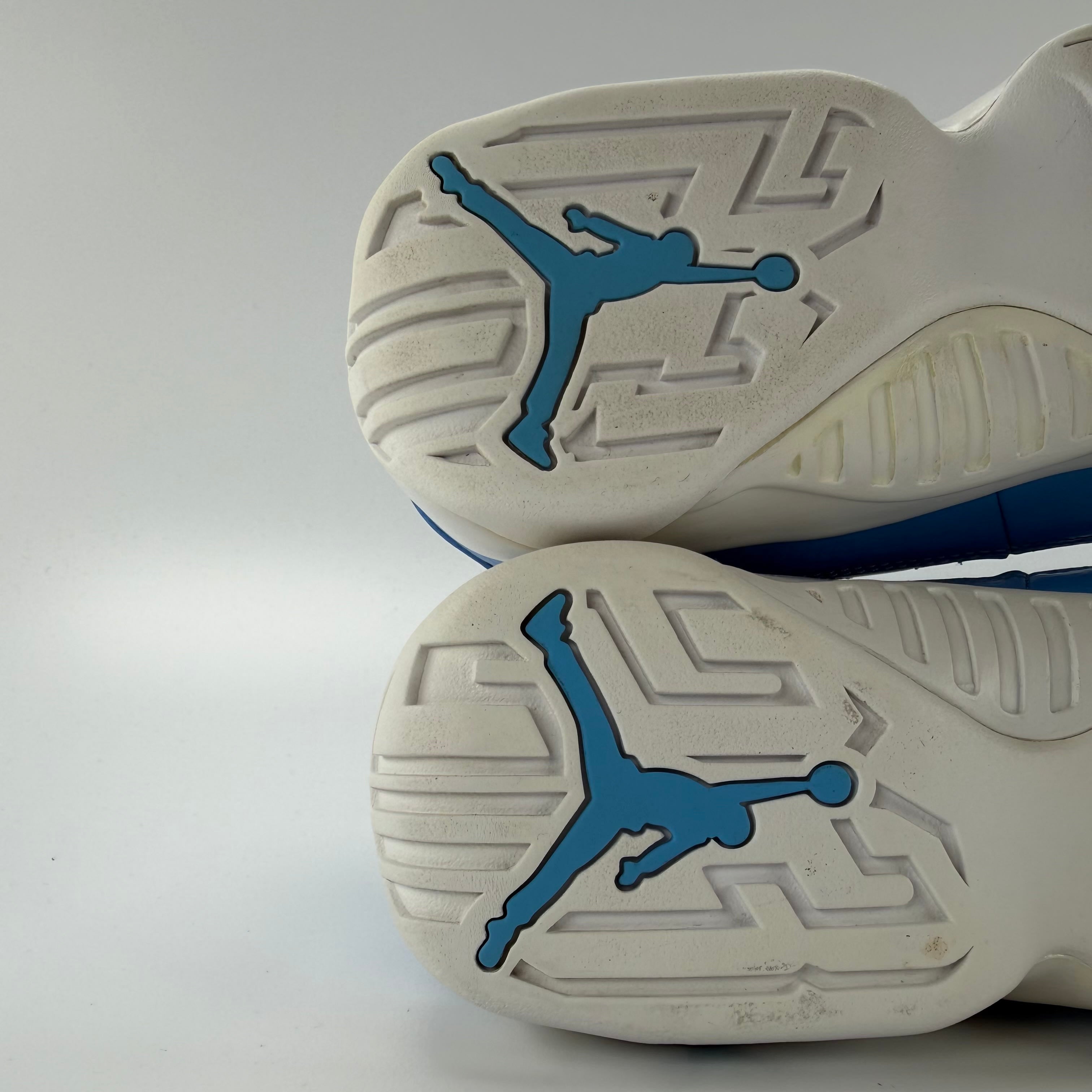 447005 Jordan 9 Retro Low Pantone (GS)
