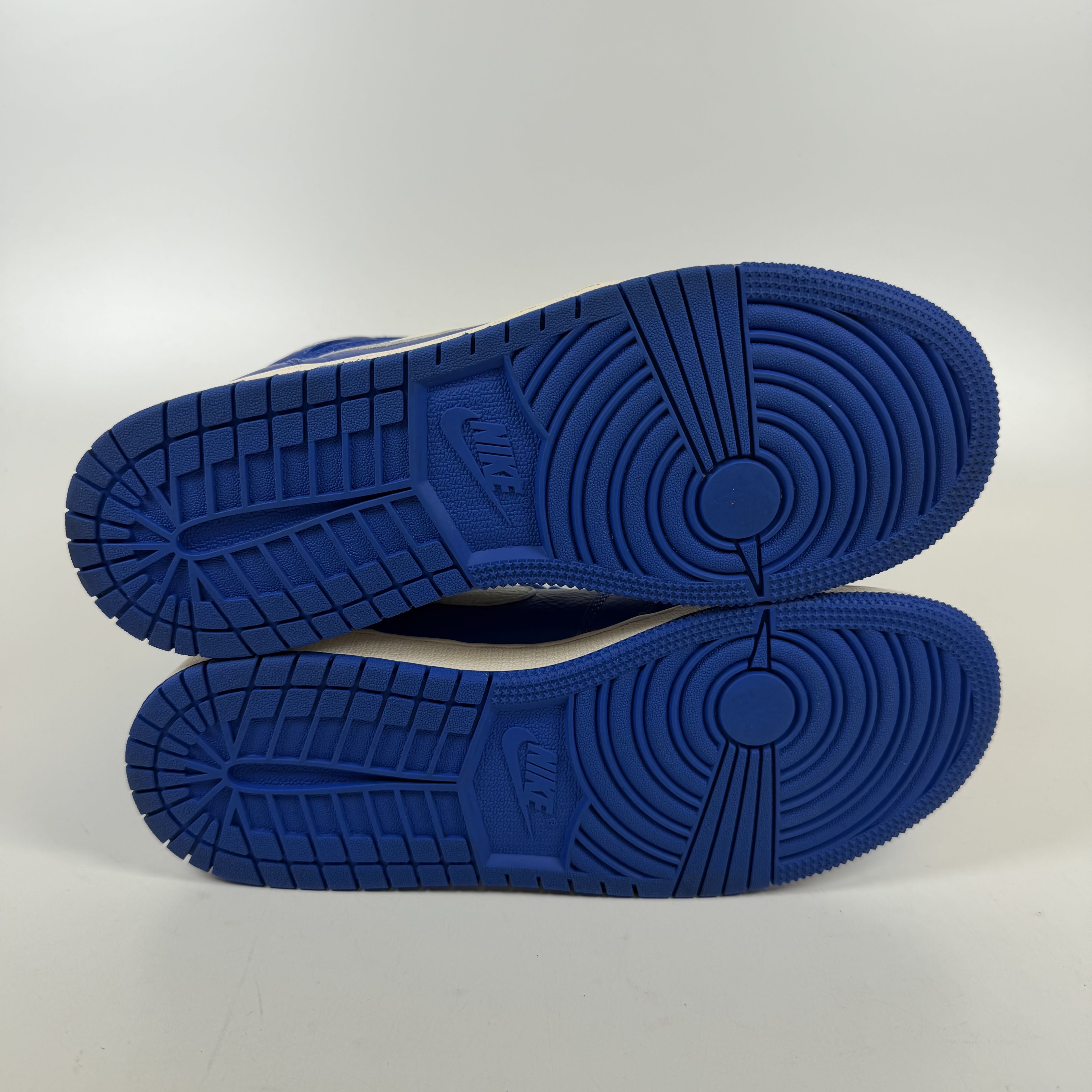 SP10791 Jordan 1 Retro High Hyper Royal (GS)