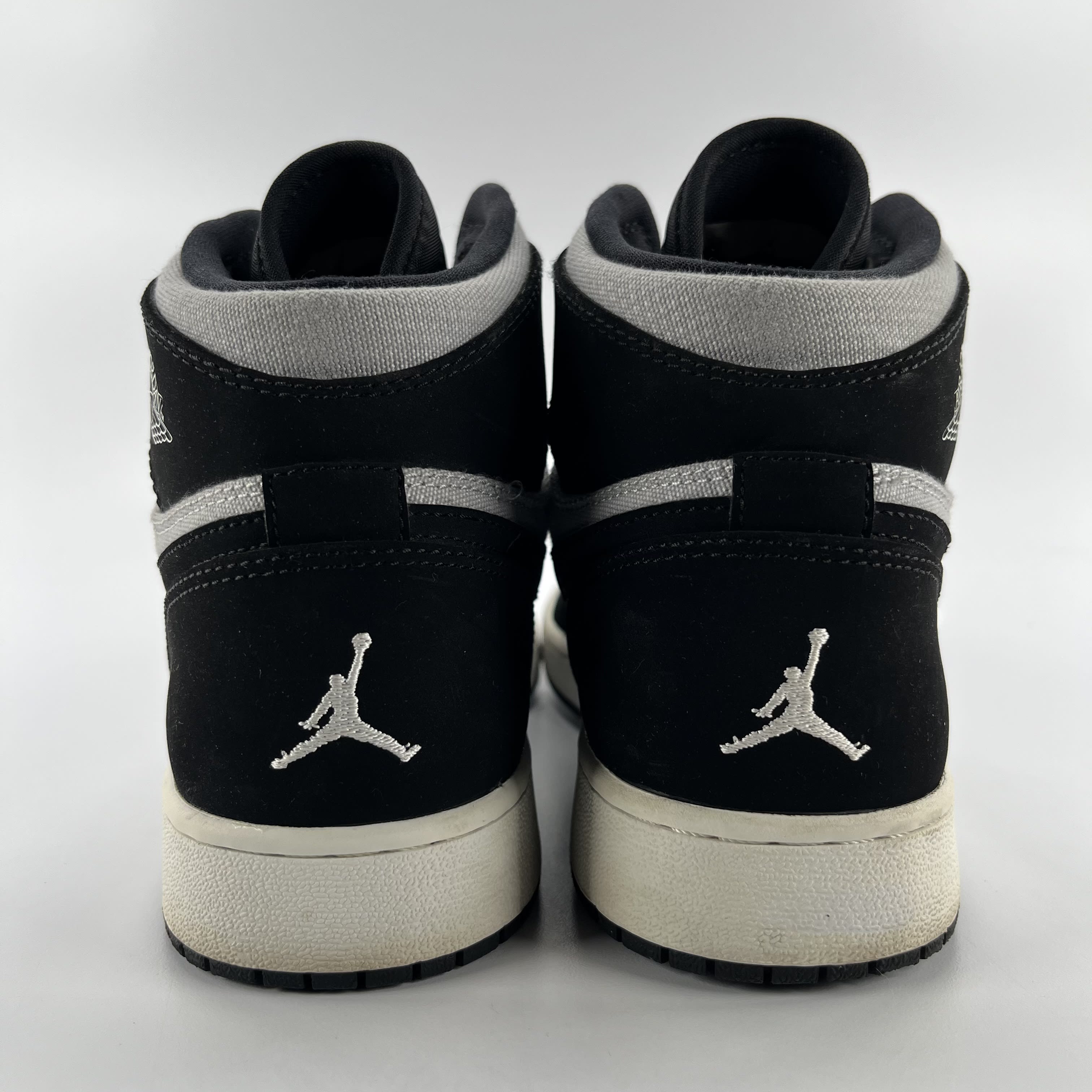 414699 Jordan 1 Retro High Premium Wolf Grey (GS)