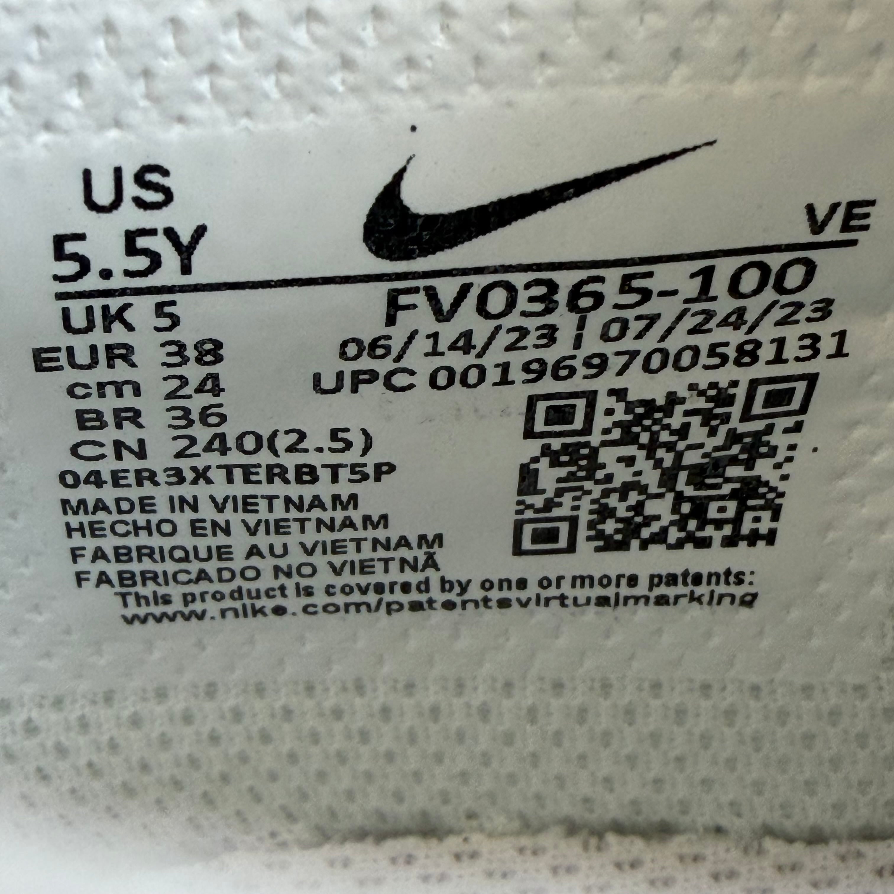269332 Nike Dunk Low Reflective Swoosh White (GS)