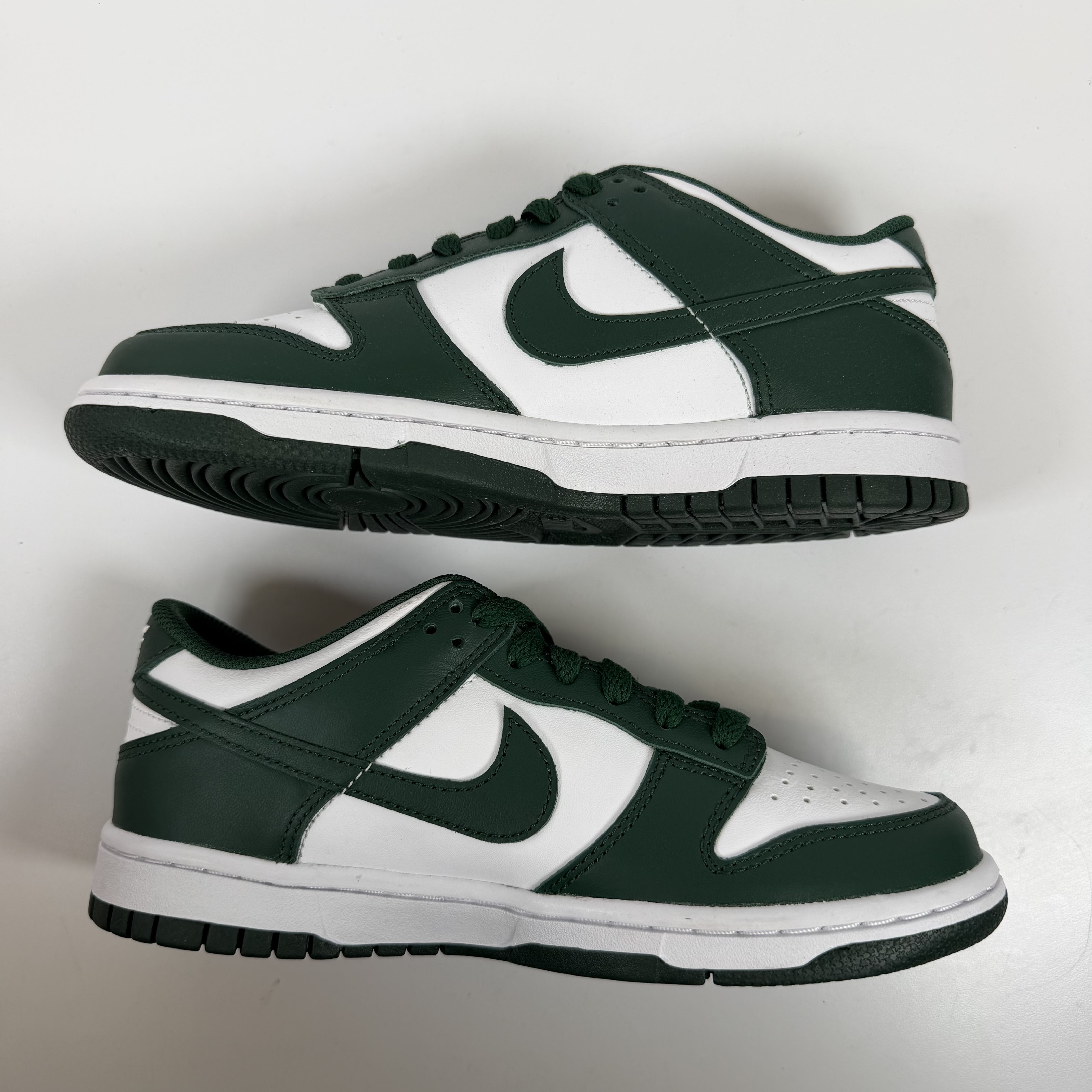 571312 Nike Dunk Low Michigan State (GS)