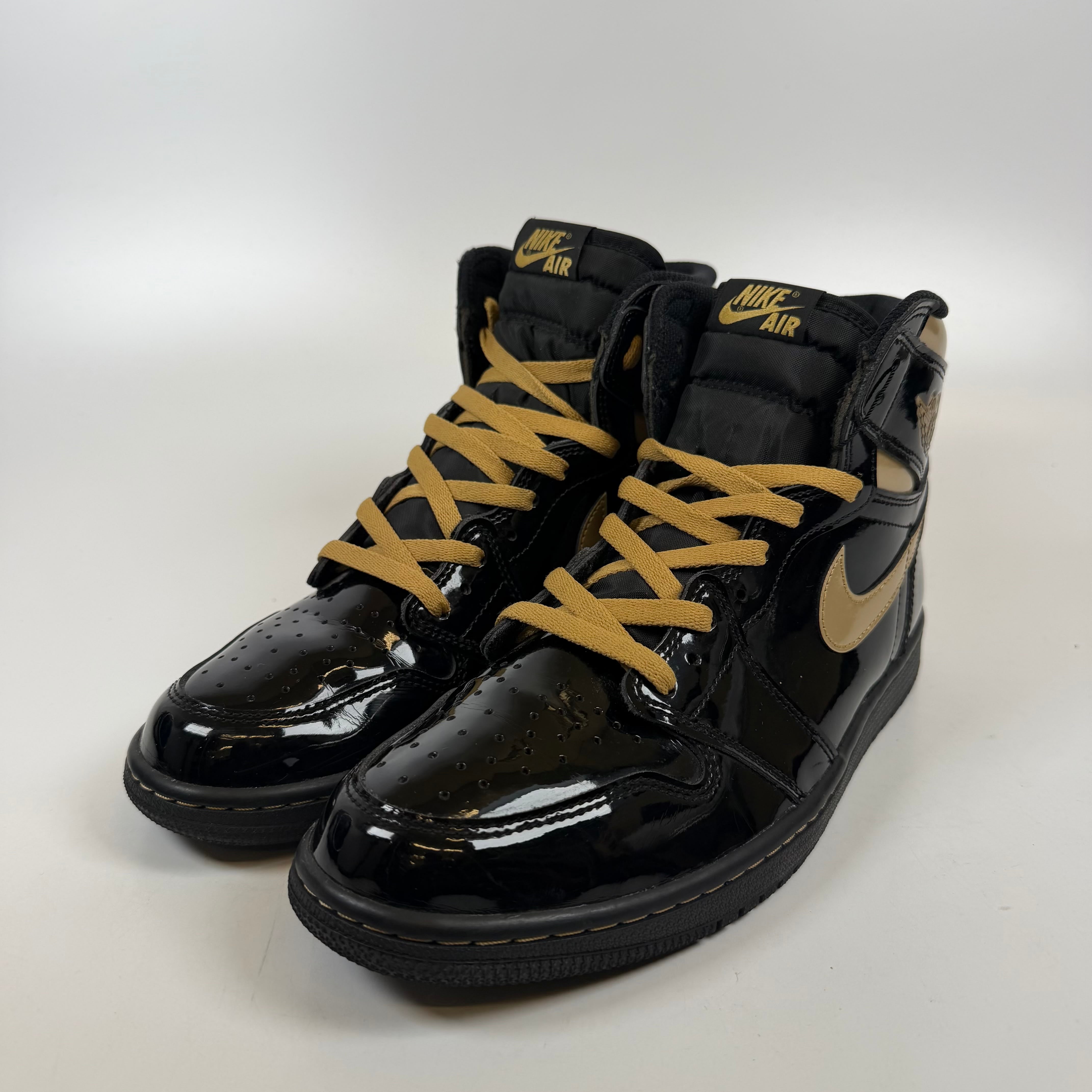 SP11273 Jordan 1 Retro High Black Metallic Gold (2020)