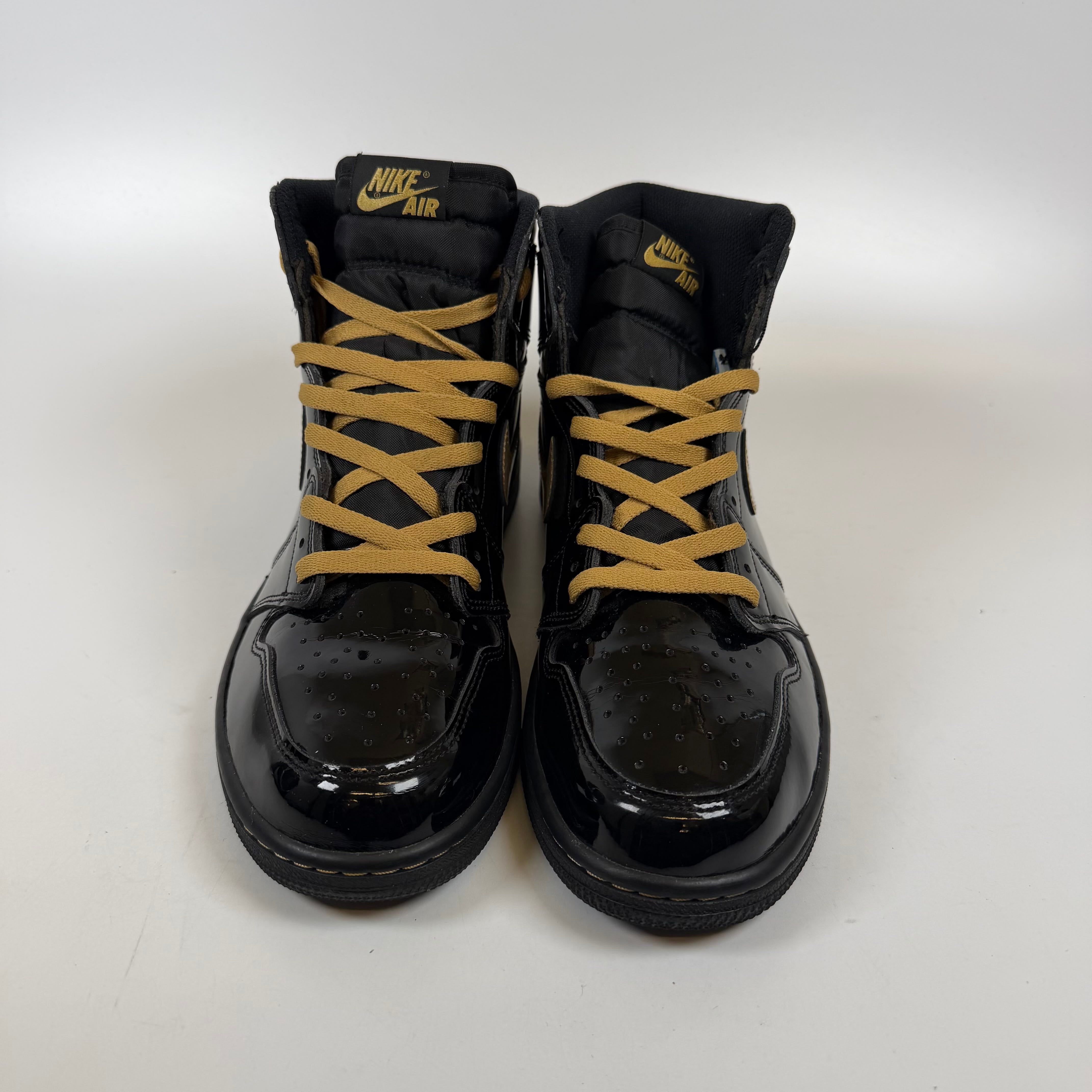 SP11273 Jordan 1 Retro High Black Metallic Gold (2020)