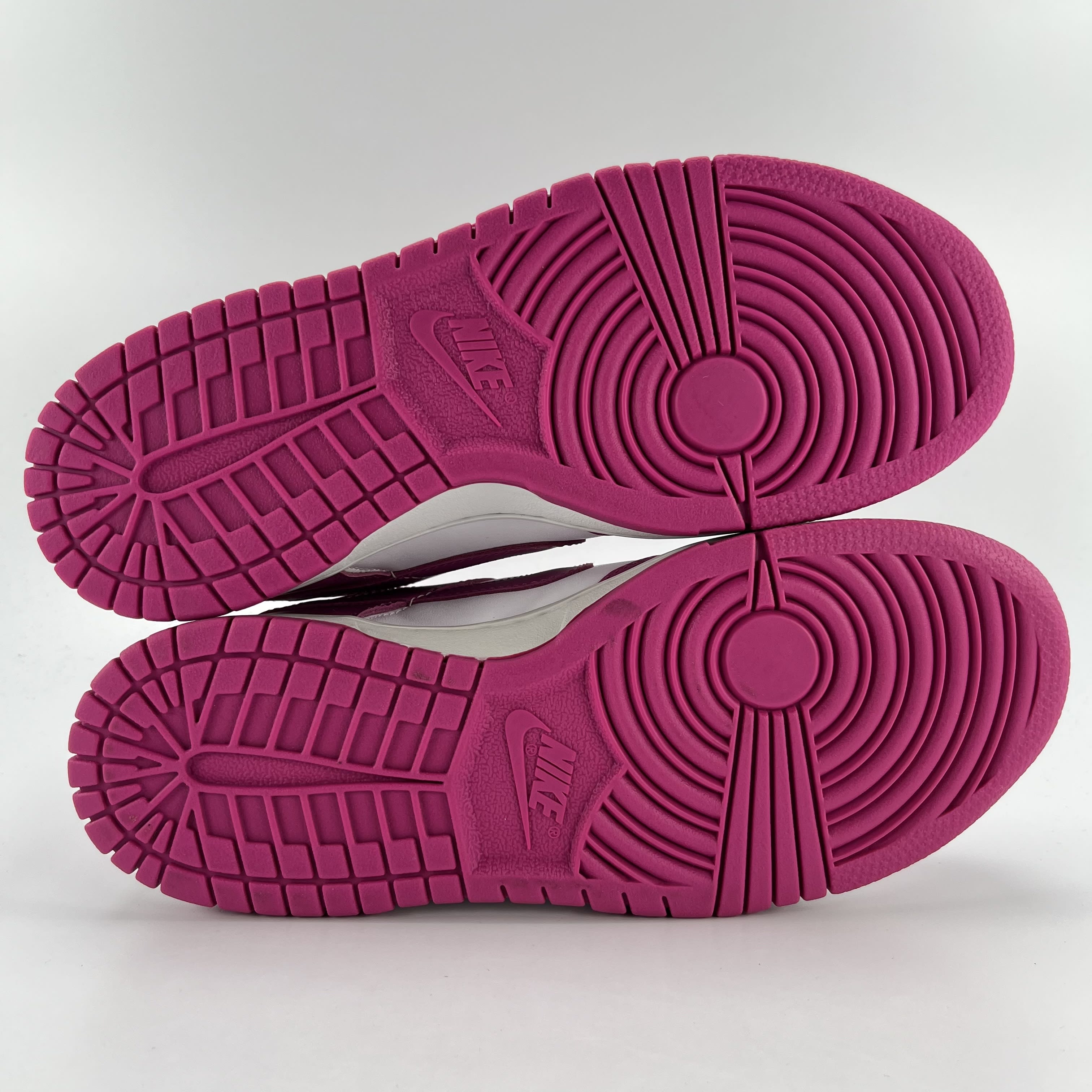 392766 Nike Dunk Low Active Fuchsia (GS)