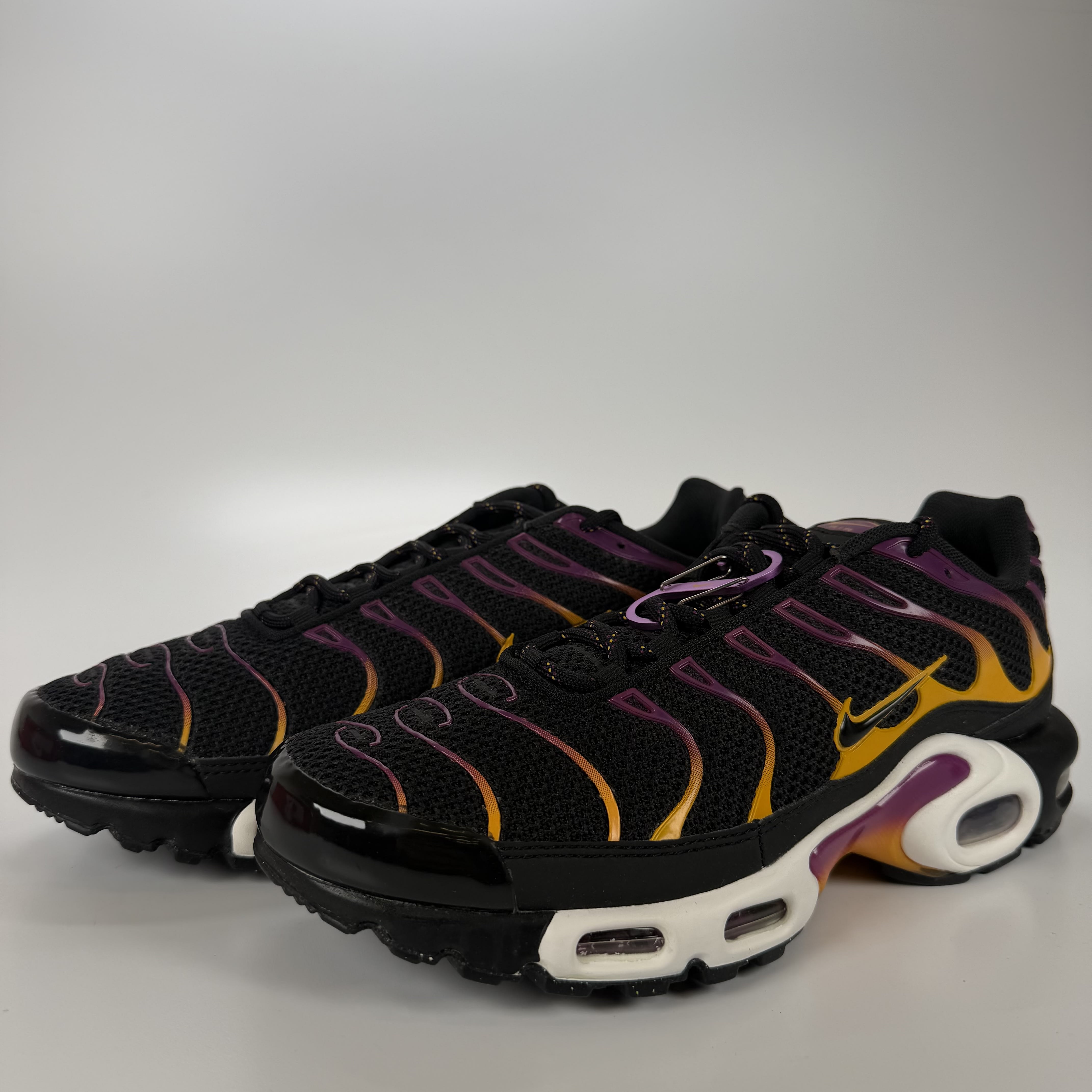 SP6340 Nike Air Max Plus University Gold Viotech Purple