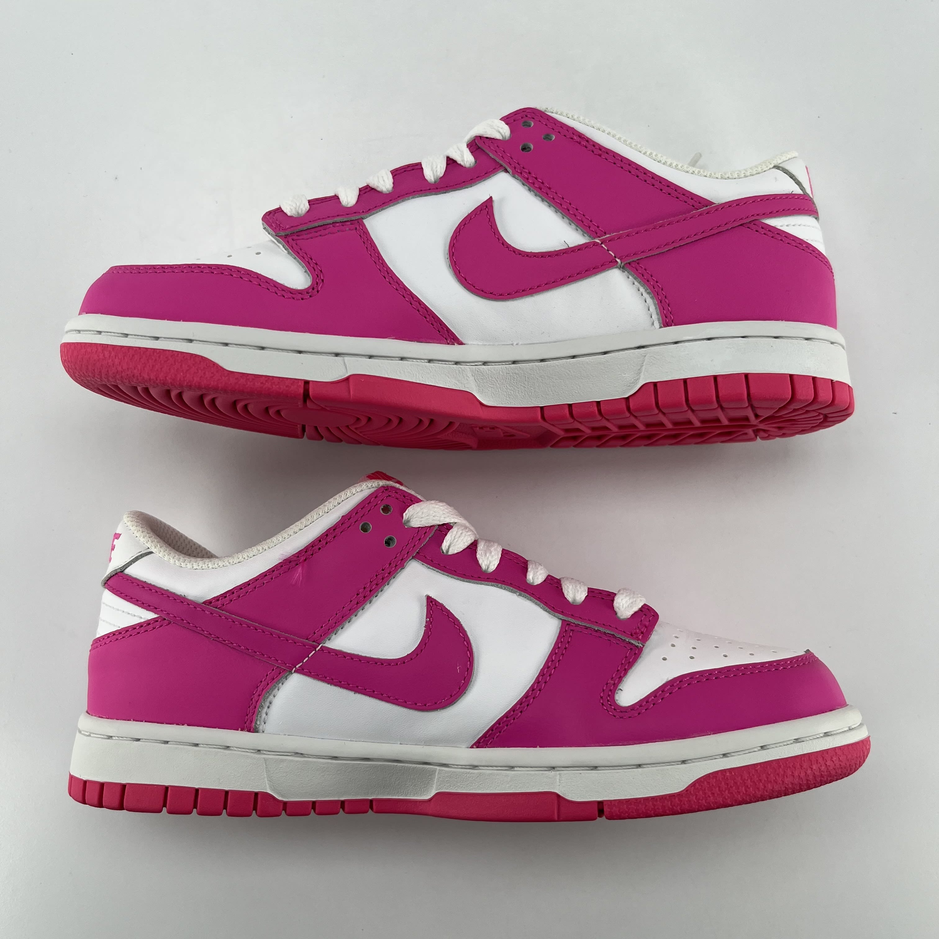 269374 Nike Dunk Low Laser Fuchsia (GS)