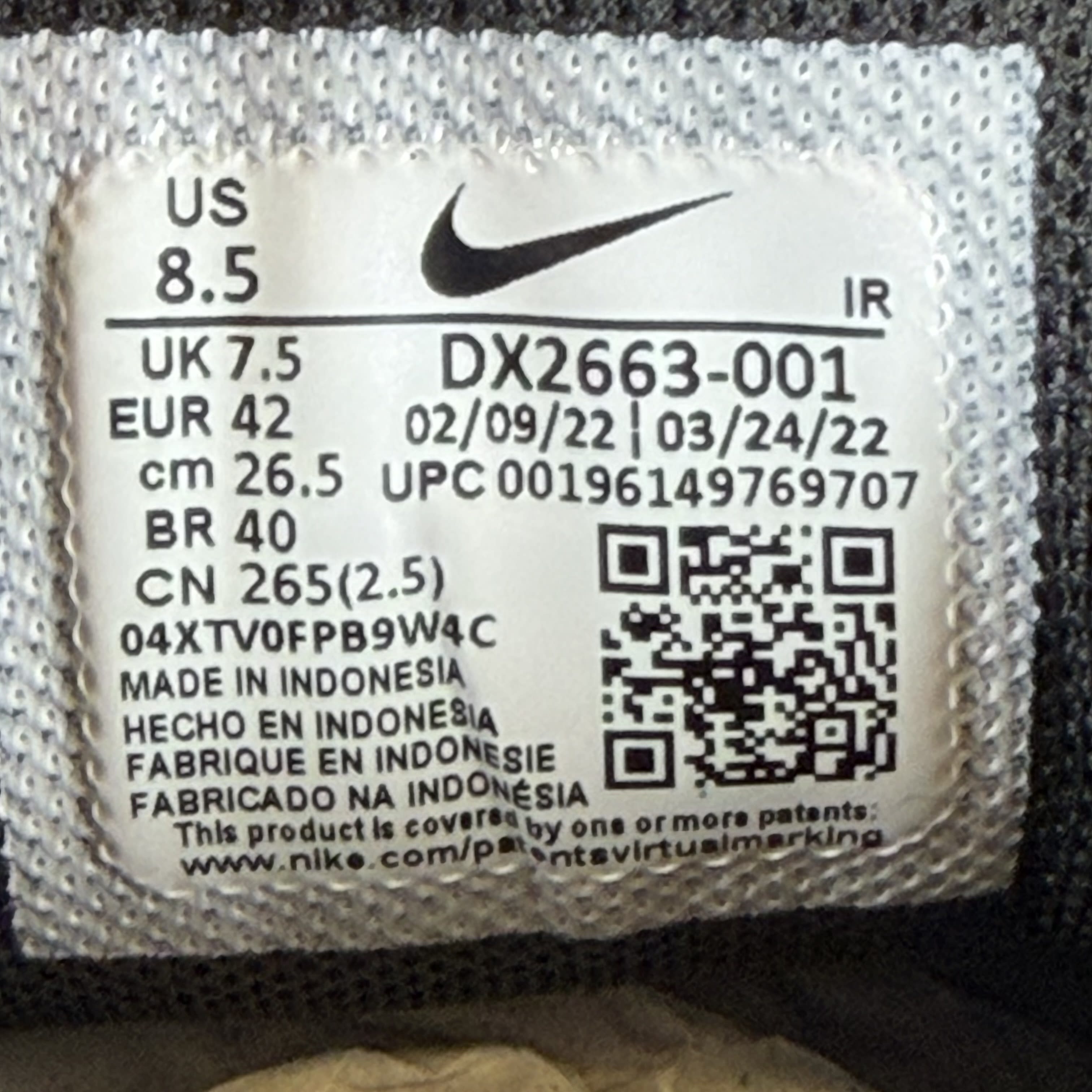 SP6340 Nike Air Max Plus University Gold Viotech Purple