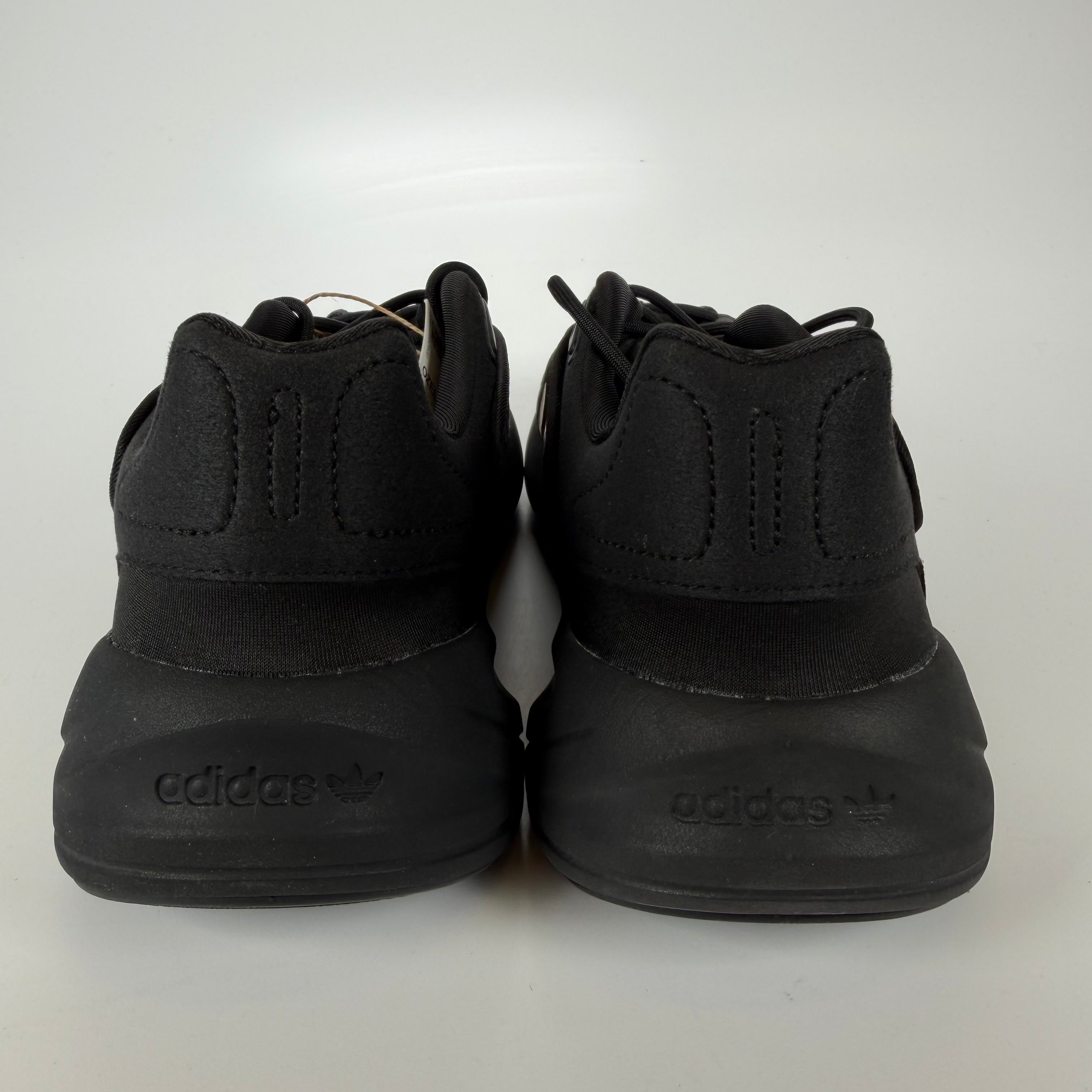 SP6351 adidas Ozelia Core Black (GS)