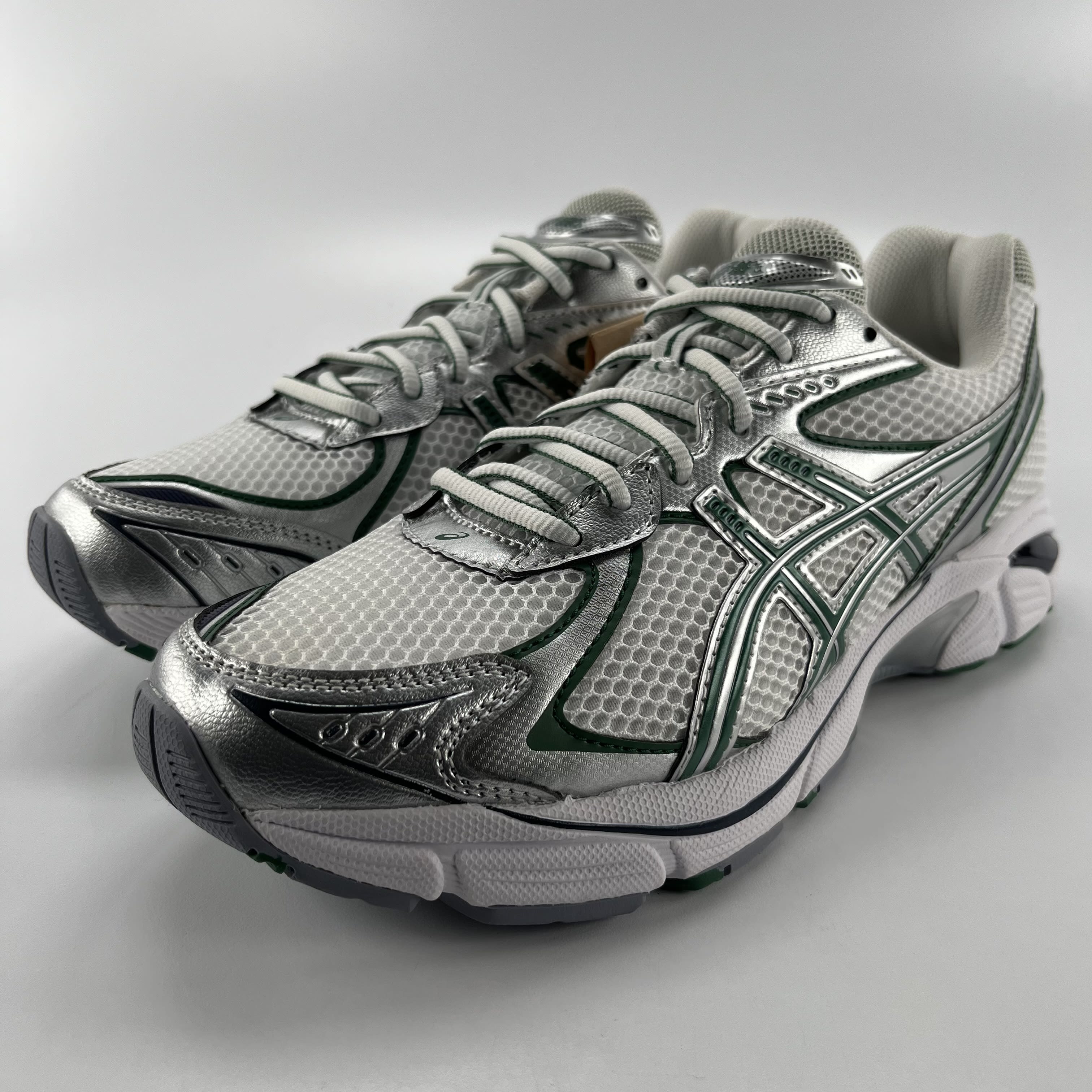 264665 ASICS GT-2160 White Shamrock Green