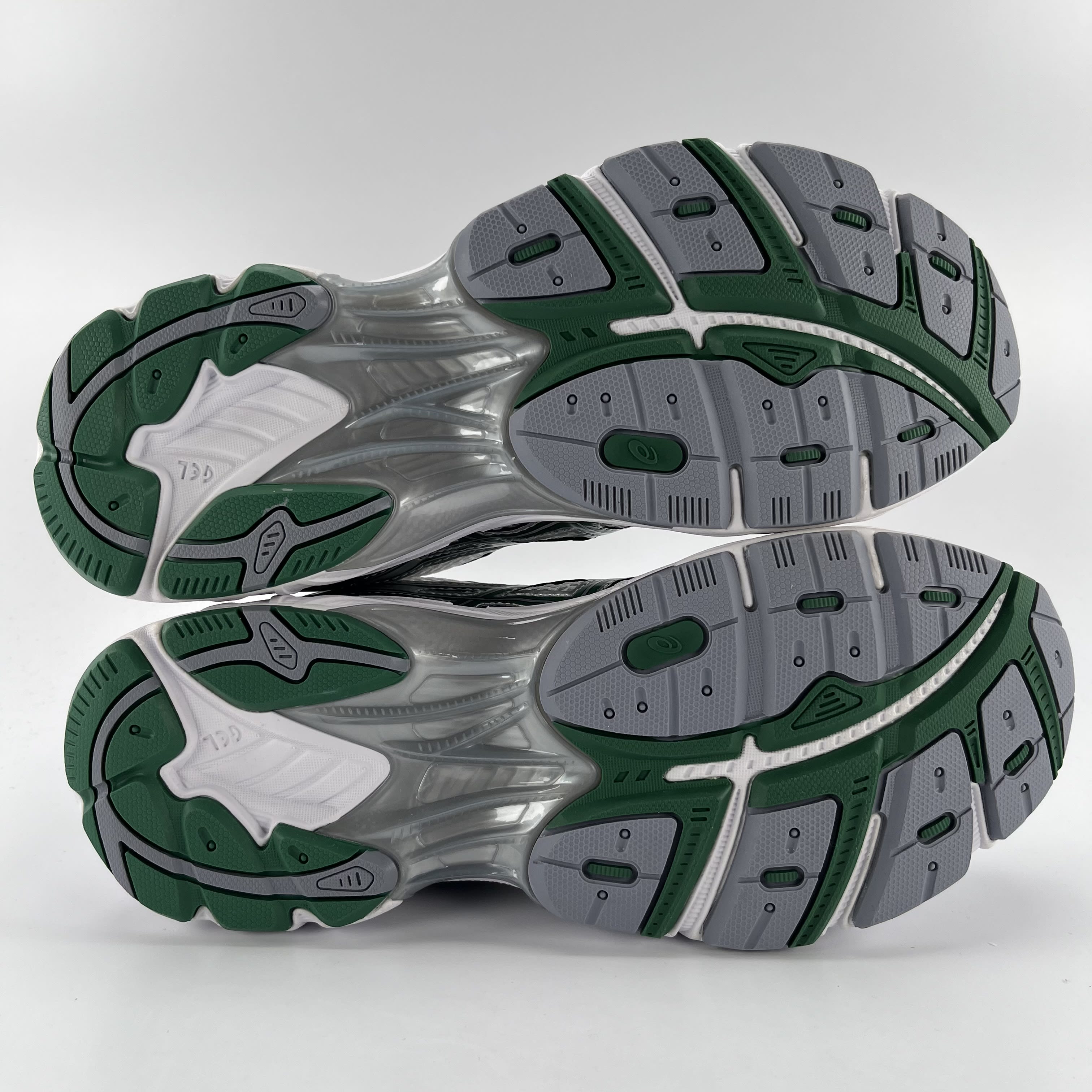 264665 ASICS GT-2160 White Shamrock Green