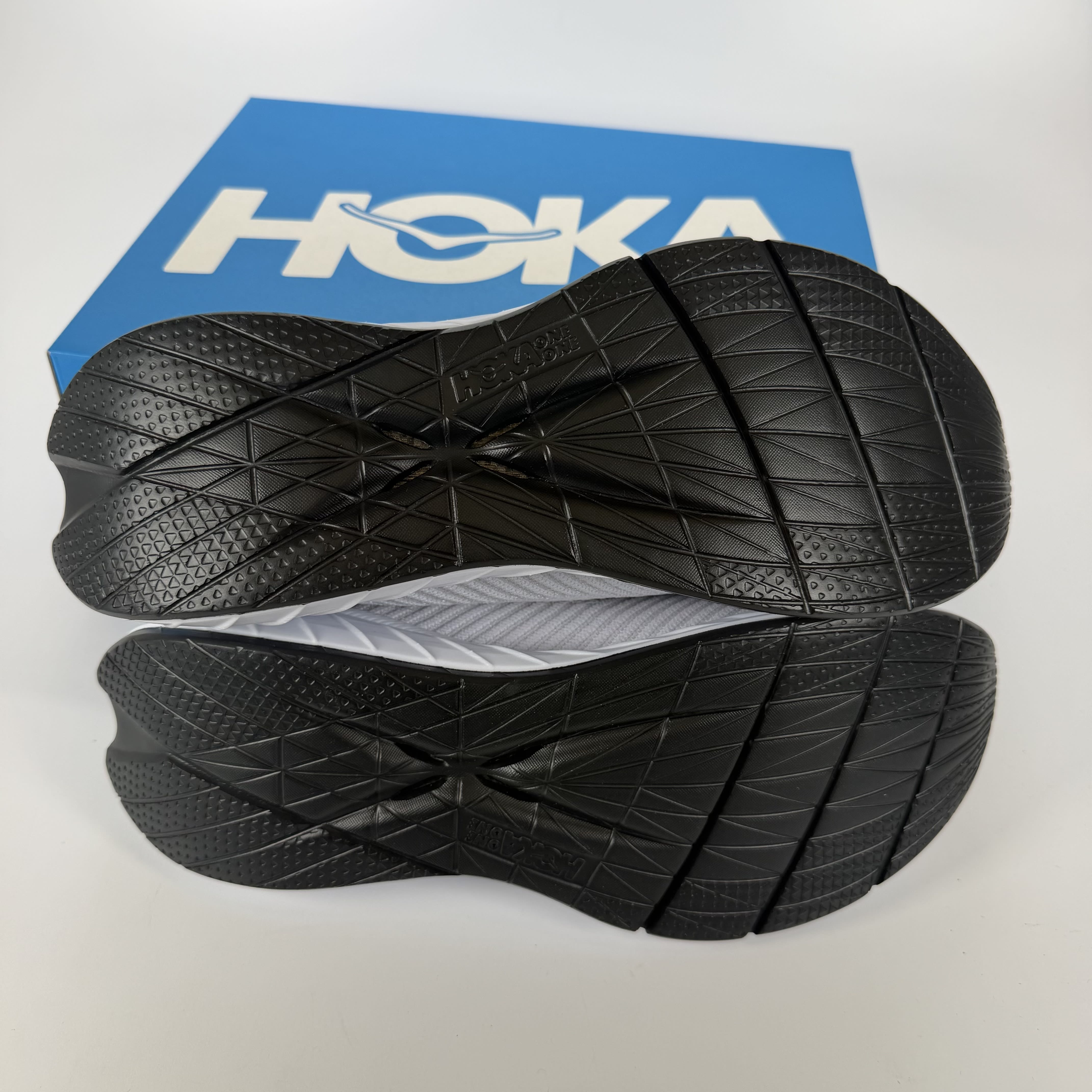 SP6346 HOKA Wmns Carbon X 3 'Black Peach'