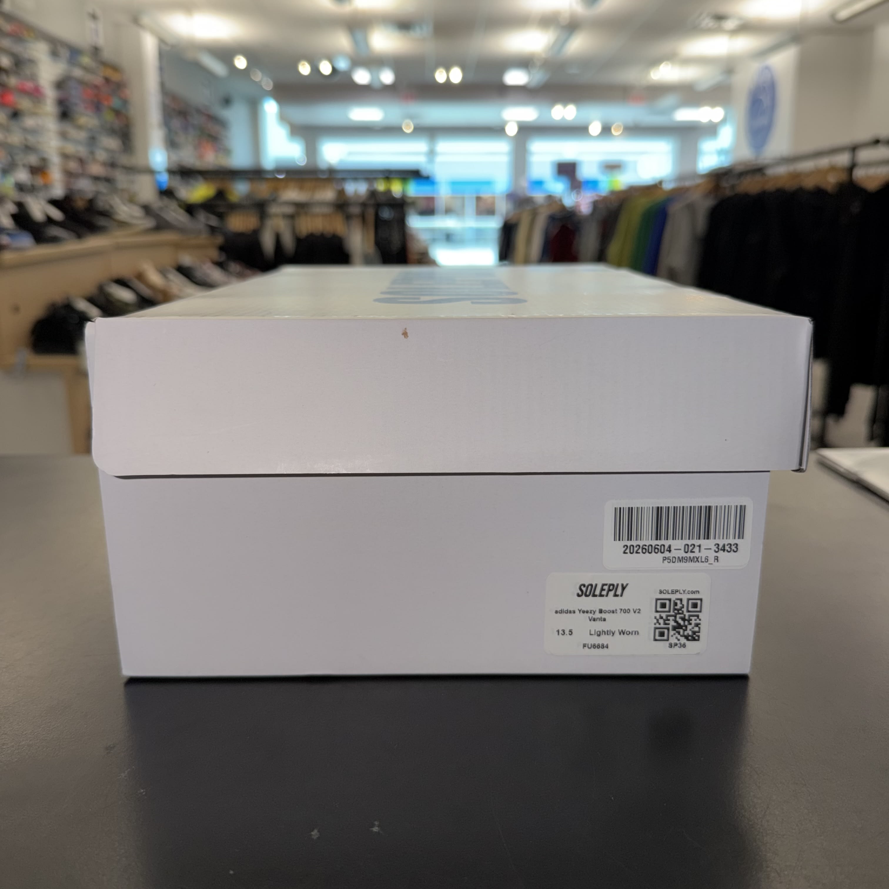 SP36 adidas Yeezy Boost 700 V2 Vanta