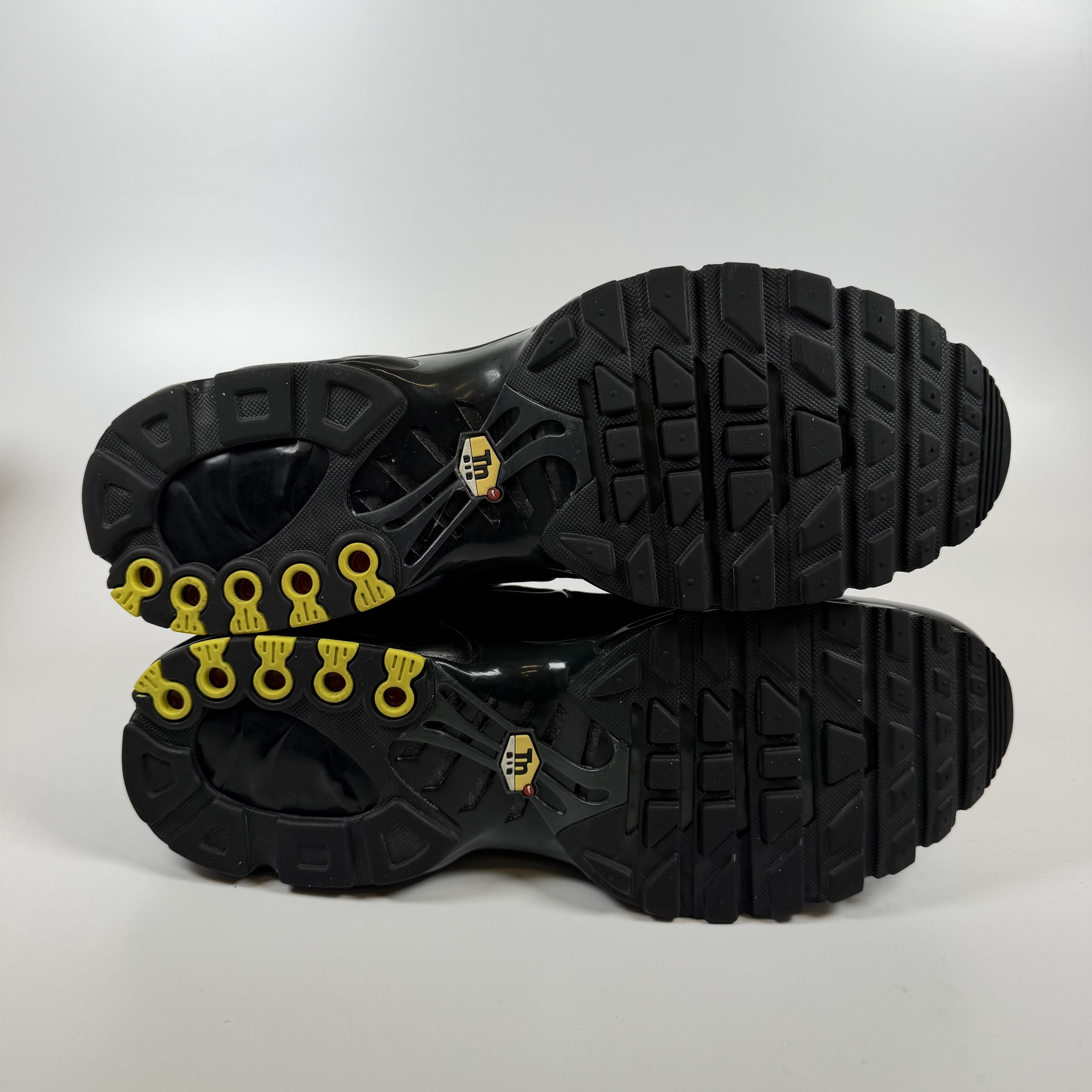 SP9479 Nike Air Max Plus Black Anthracite Black