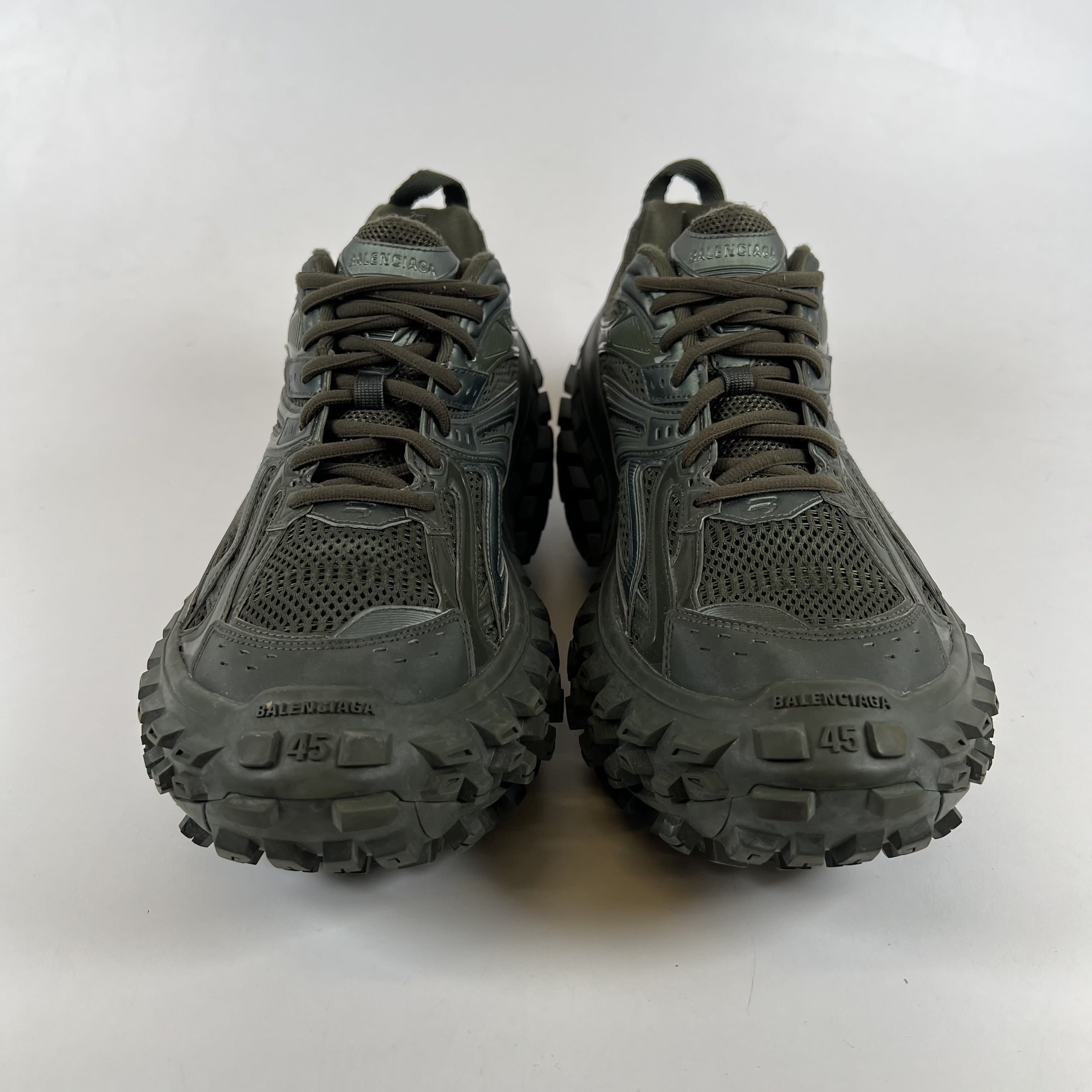 SP8947 Balenciaga Defender Green