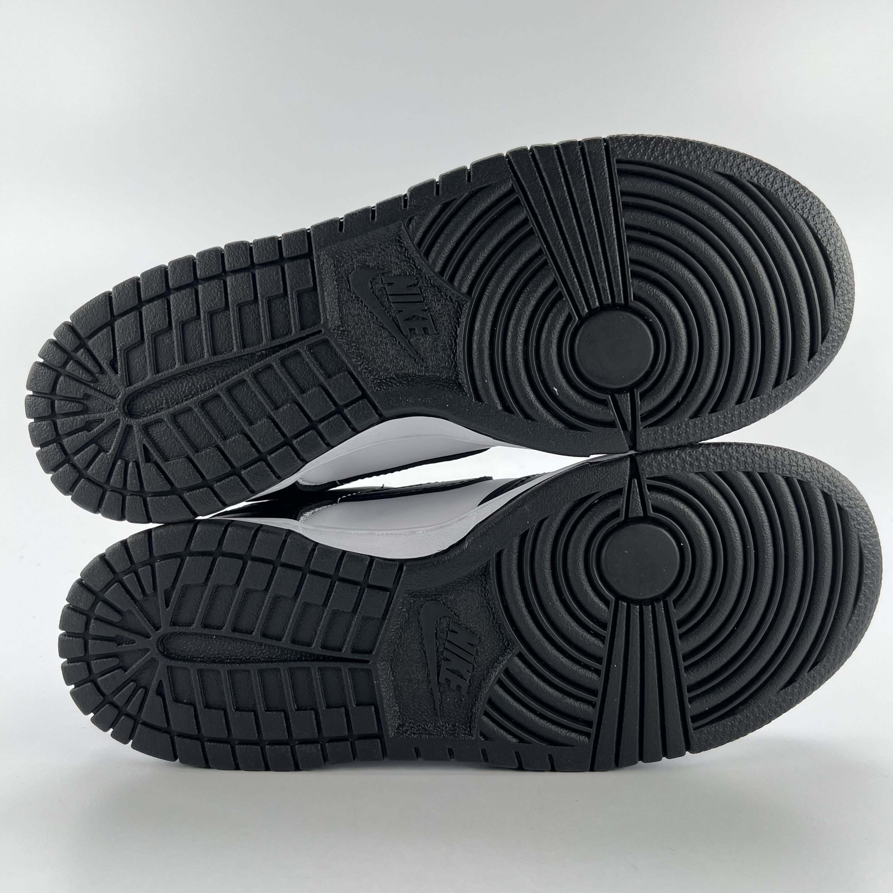 SP1489 Nike Dunk Low Retro White Black Panda (GS)