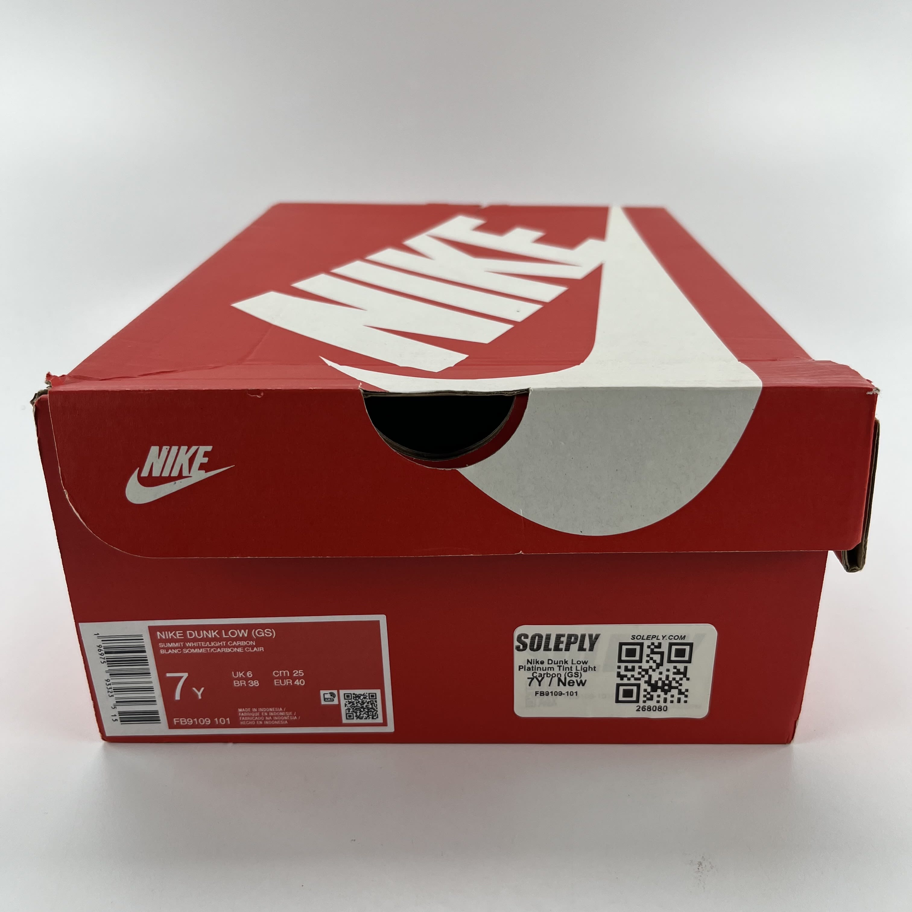 268080 Nike Dunk Low Platinum Tint Light Carbon (GS)