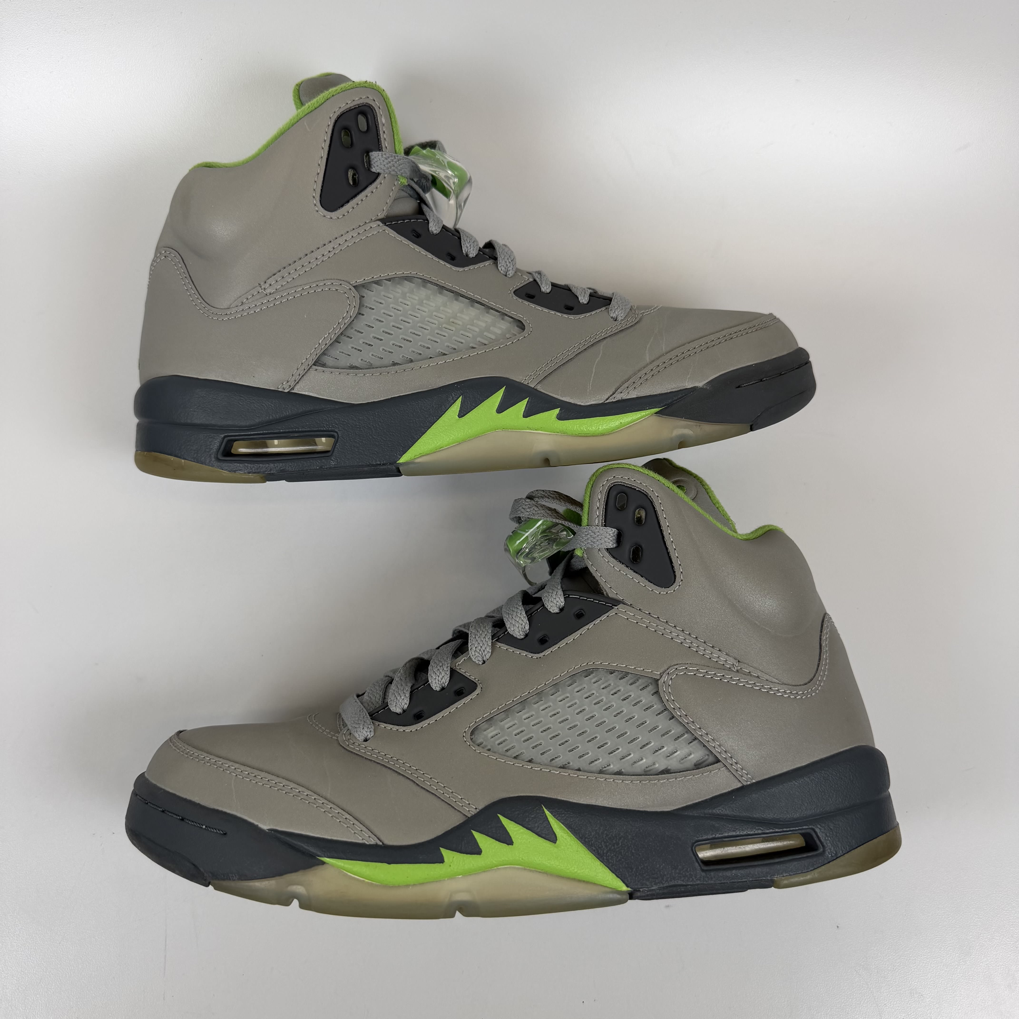 SP11263 Jordan 5 Retro Green Bean (2022)