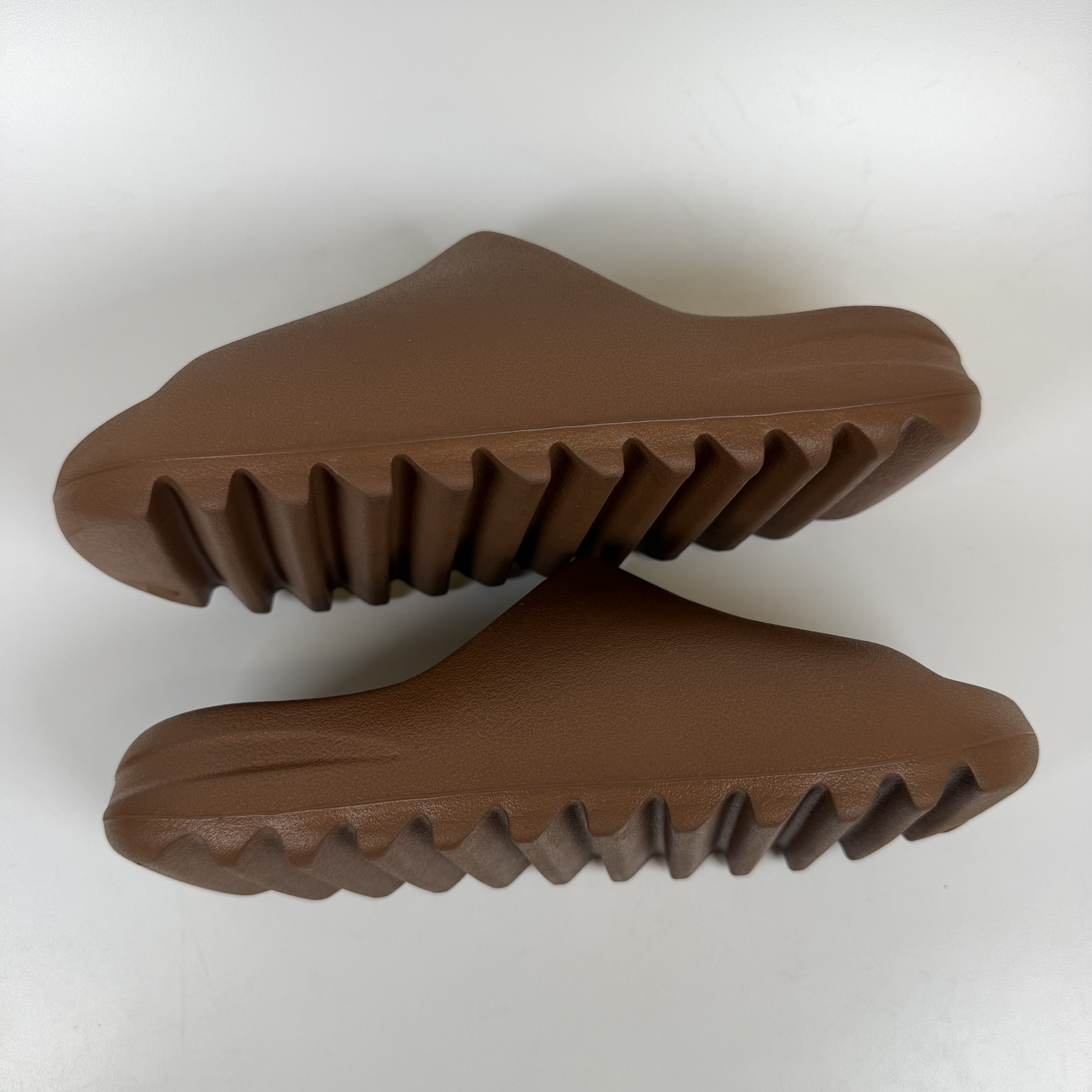 610348 adidas Yeezy Slide Flax