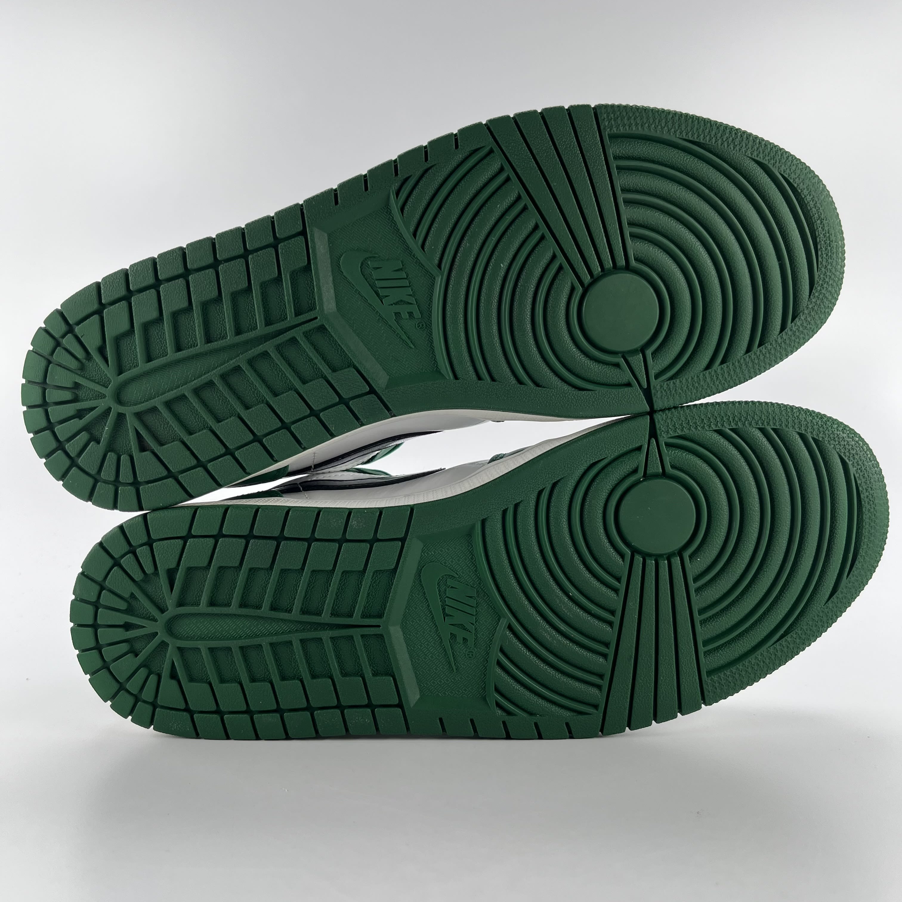 632613 Jordan 1 Low Pine Green