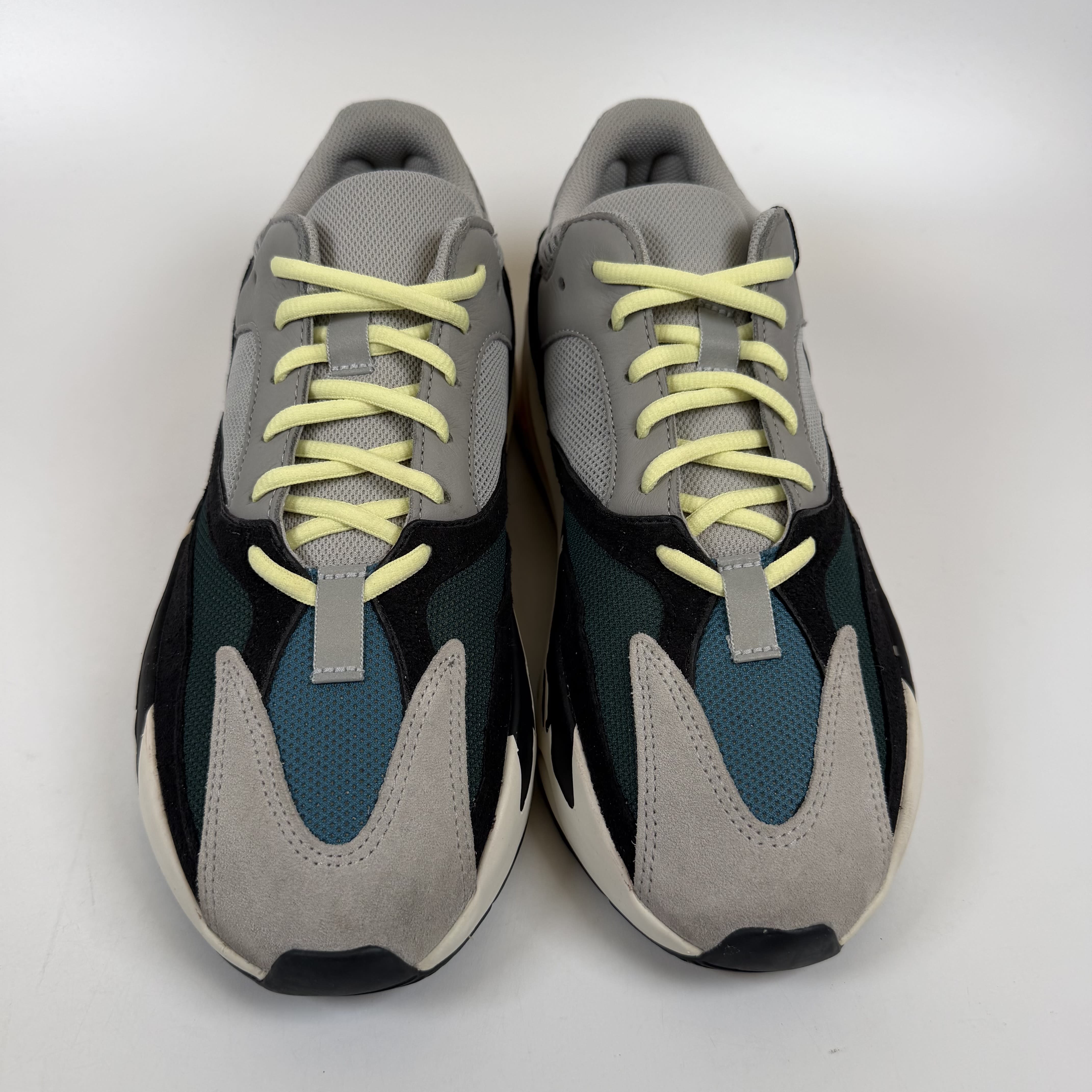 SP7337 adidas Yeezy Boost 700 Wave Runner