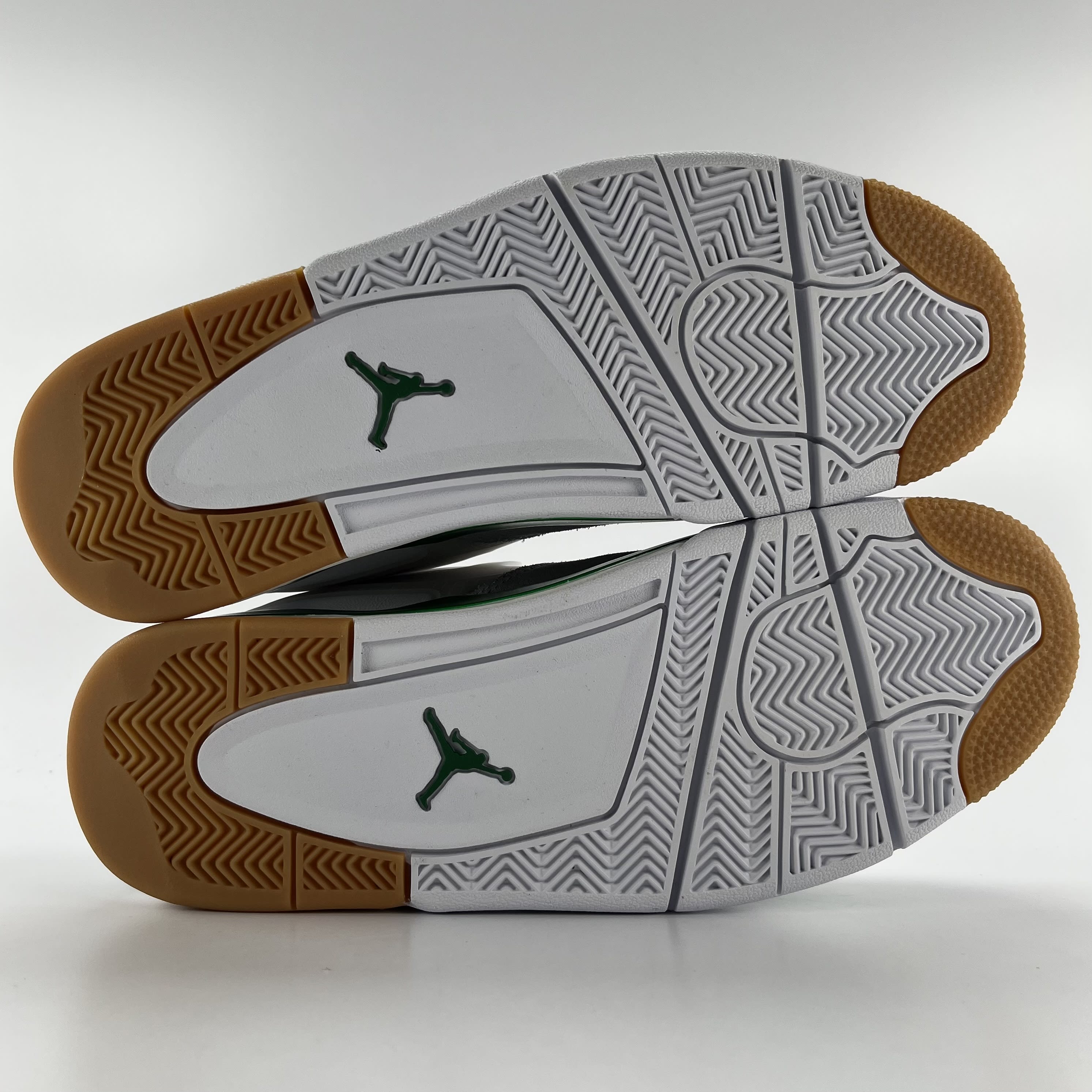 633034 Jordan 4 RM Pine Green